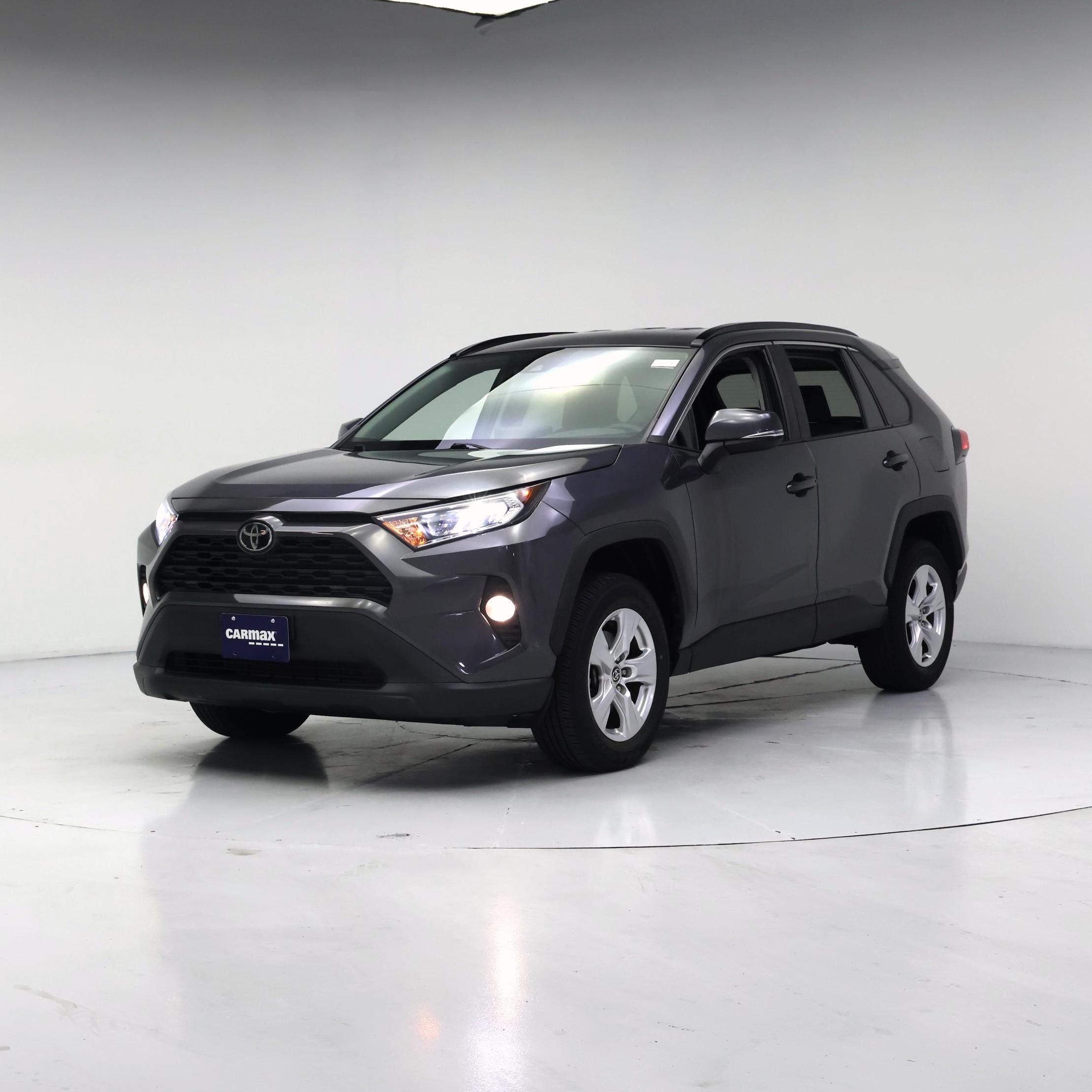 Thumbnail: 2021 Toyota RAV4 - 4