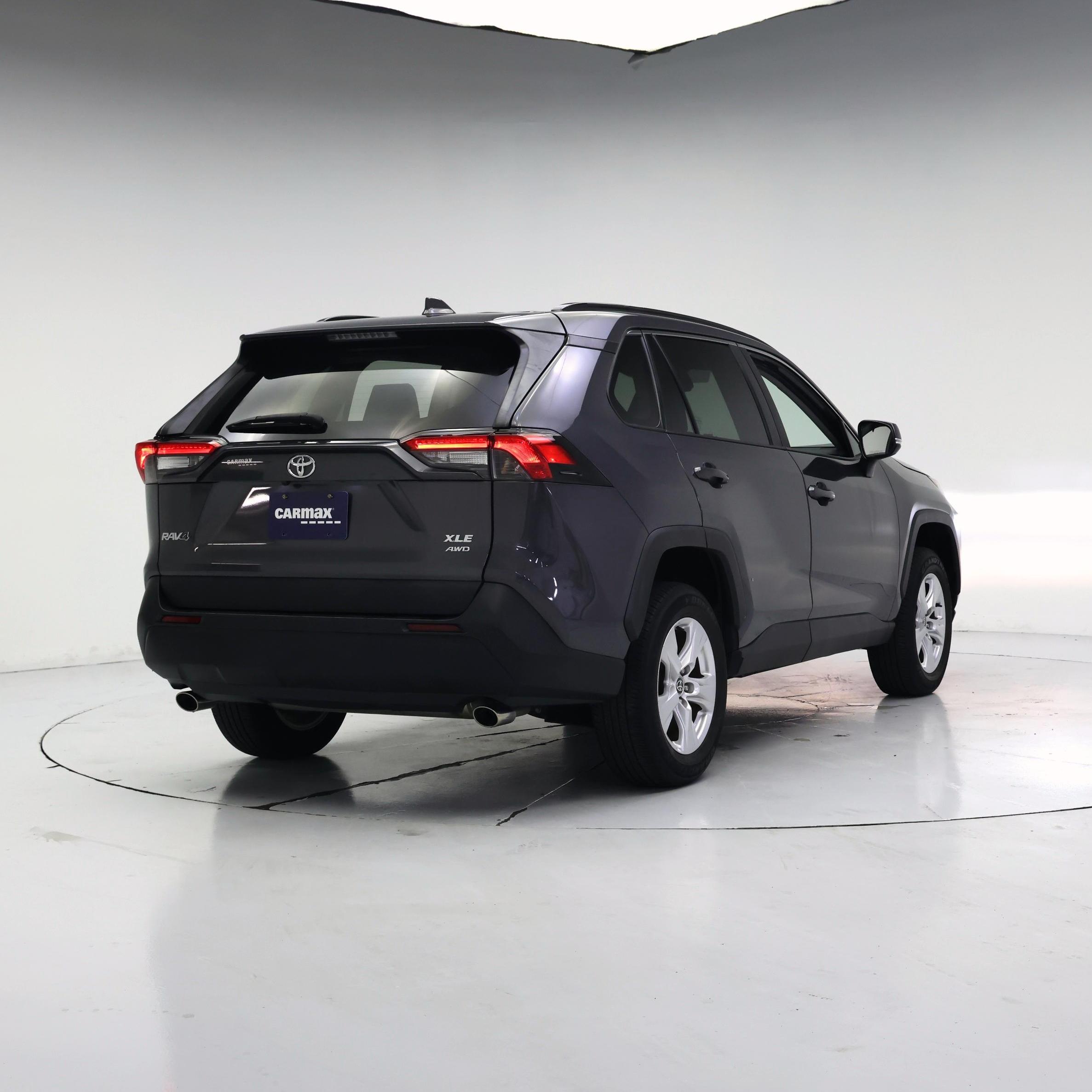 Thumbnail: 2021 Toyota RAV4 - 8