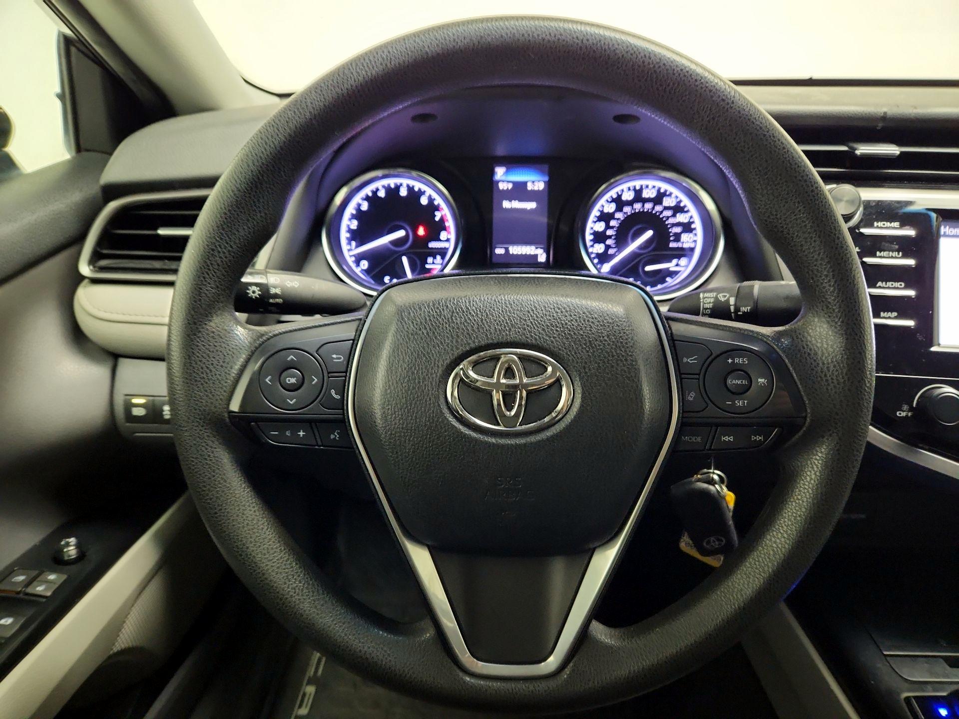 Thumbnail: 2019 Toyota Camry - 10