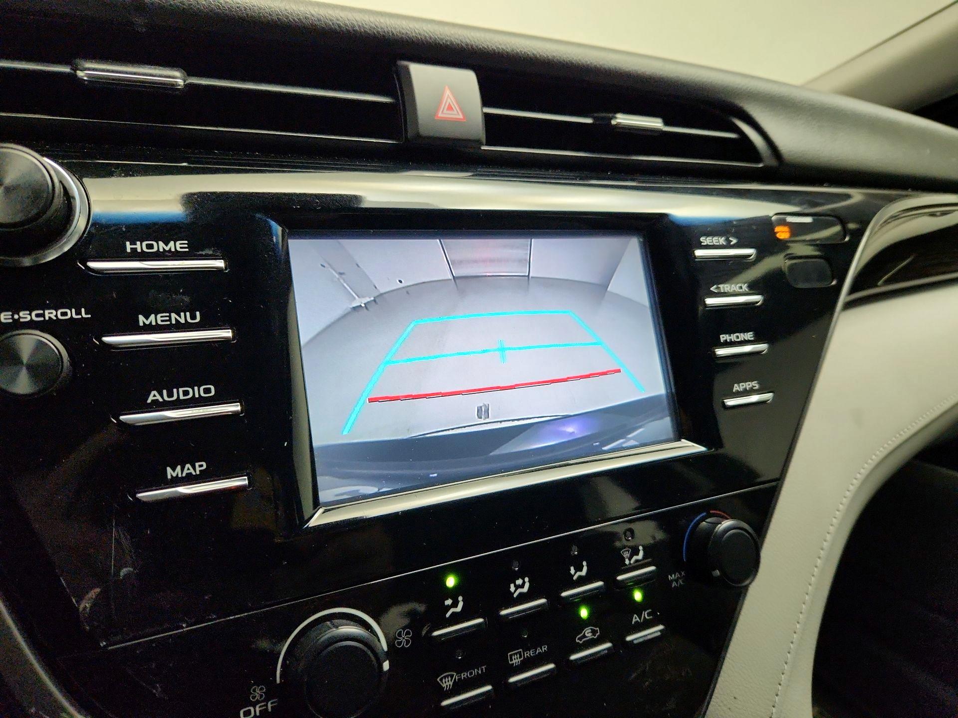 Thumbnail: 2019 Toyota Camry - 14