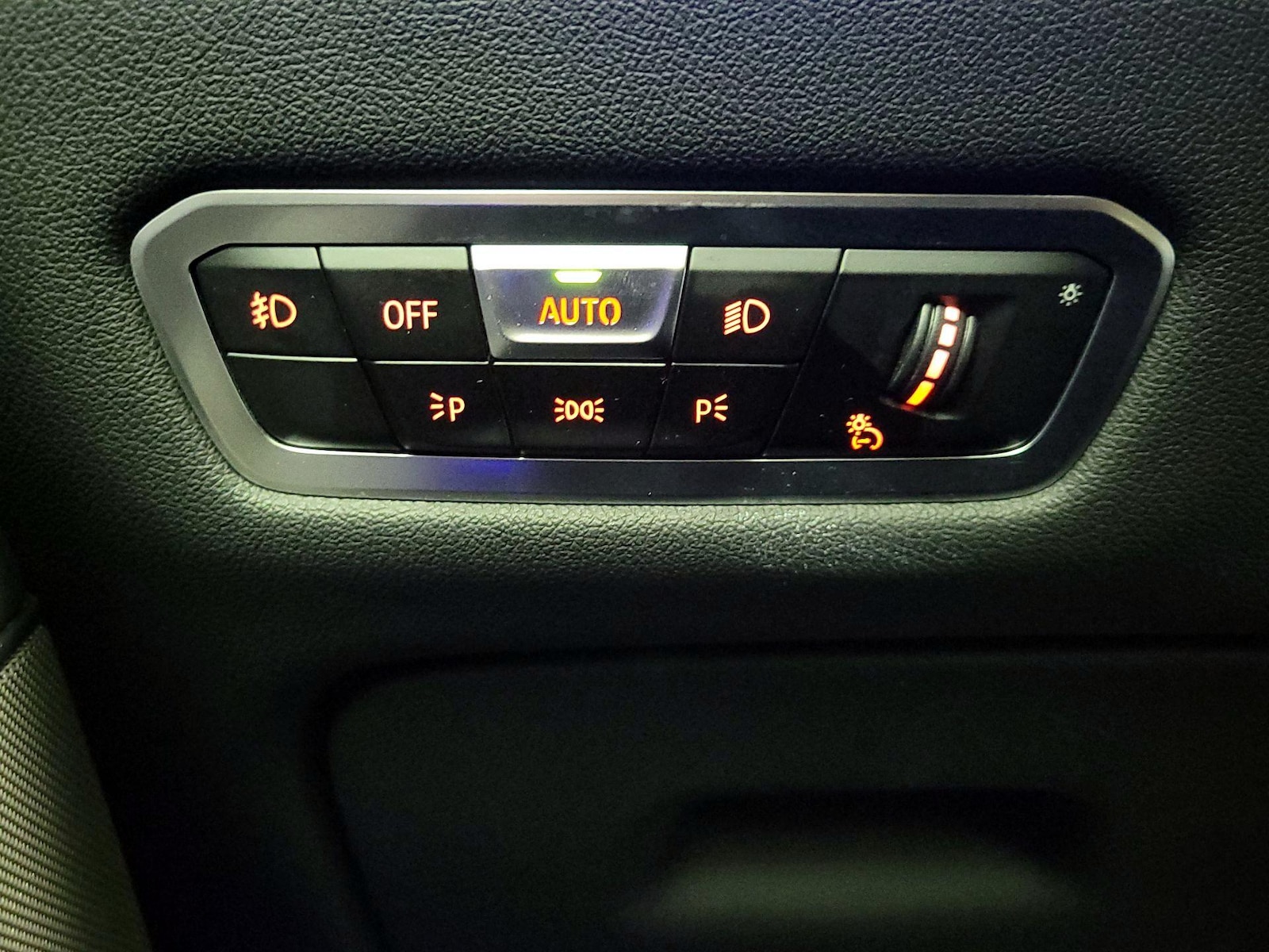 2021 BMW X5 40i - Photo 14