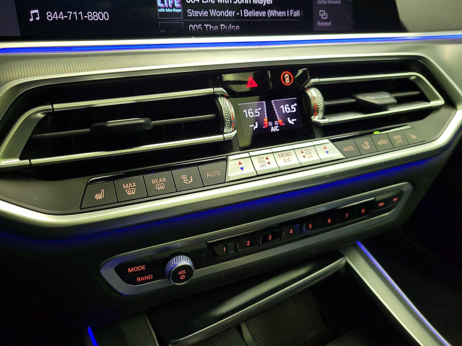 2021 BMW X5 40i - Photo 18