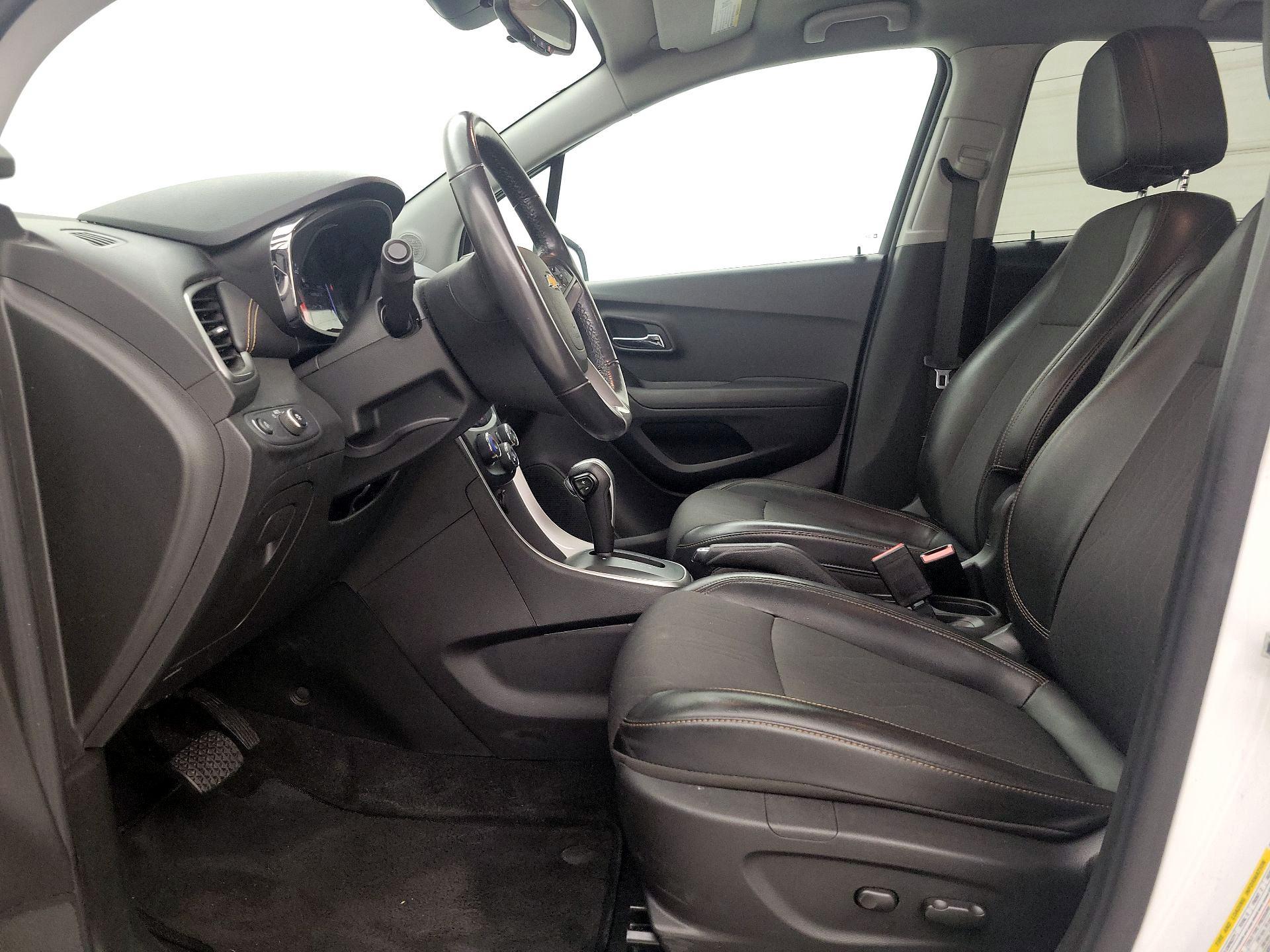 Thumbnail: 2018 Chevrolet Trax - 11