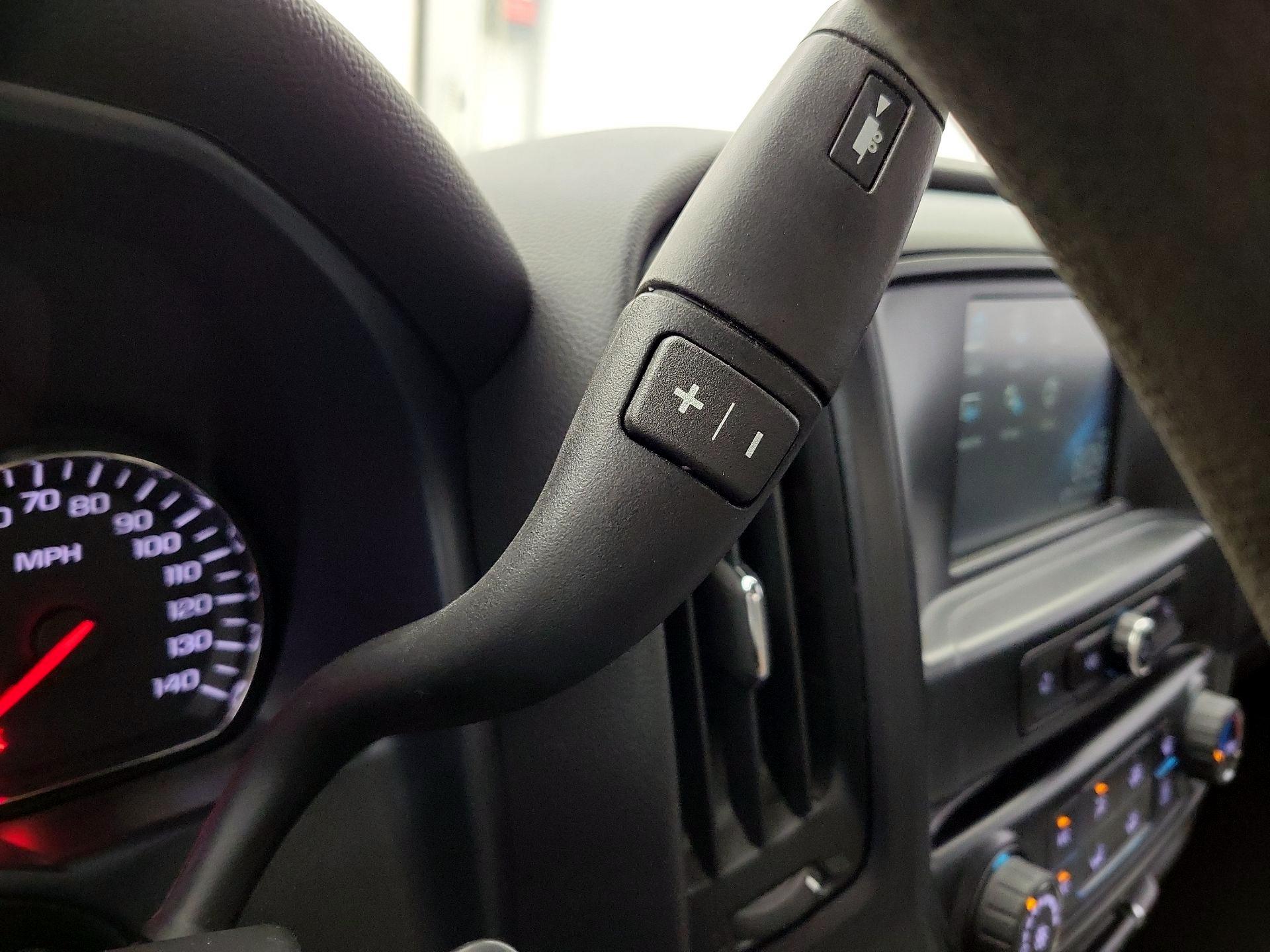 Thumbnail: 2018 Chevrolet Silverado 1500 - 17