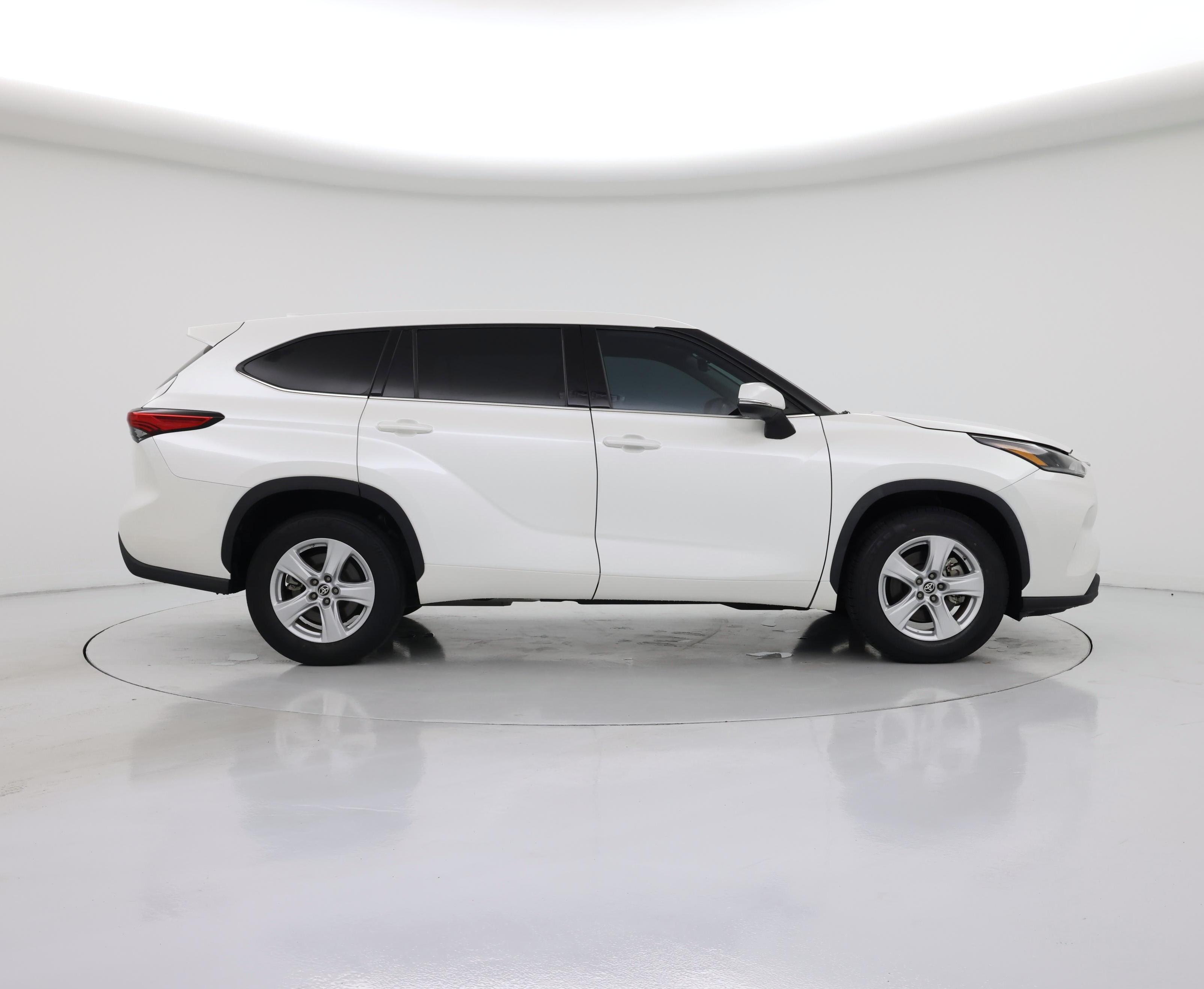 Thumbnail: 2021 Toyota Highlander - 7