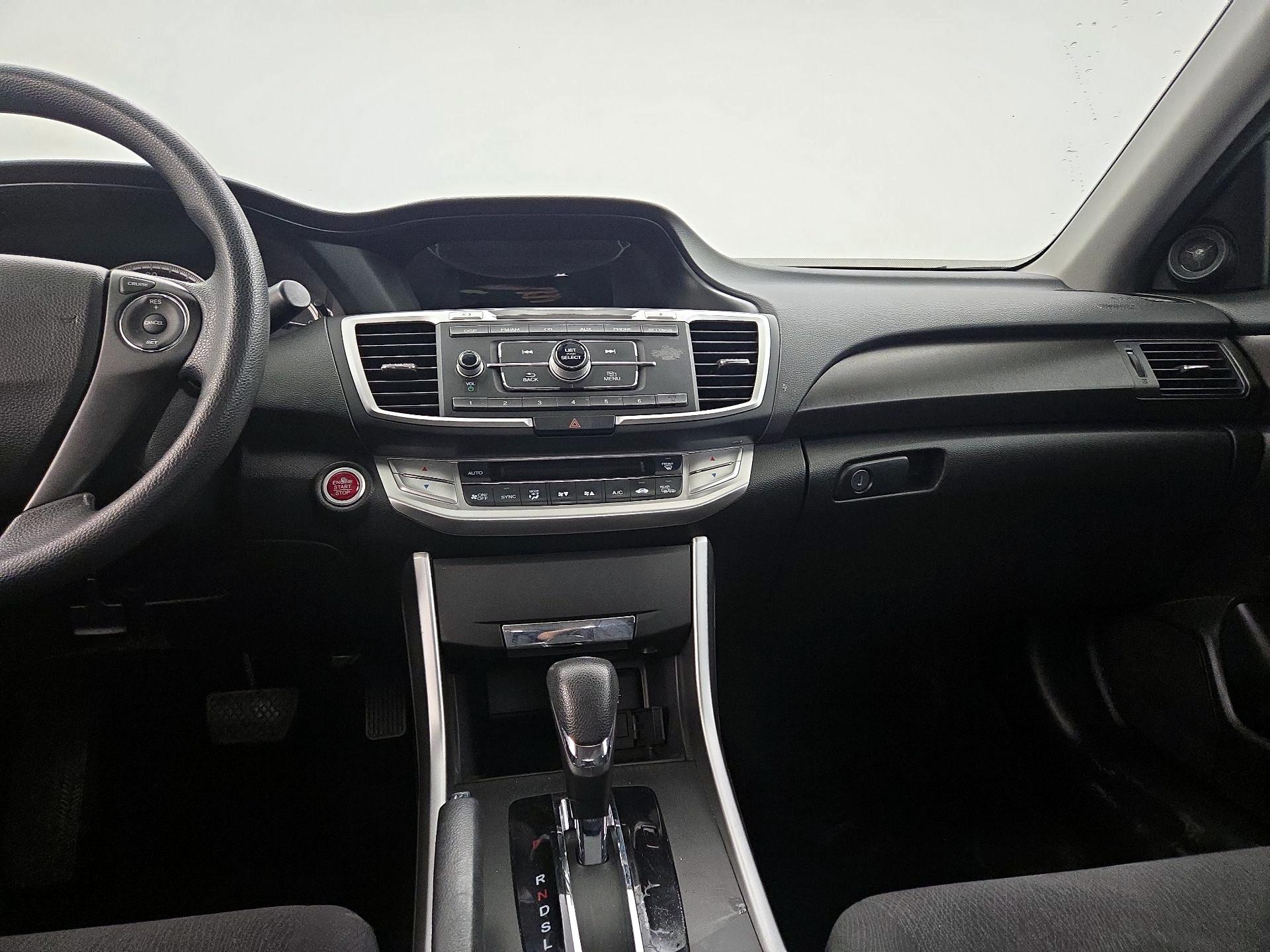 Thumbnail: 2015 Honda Accord - 9