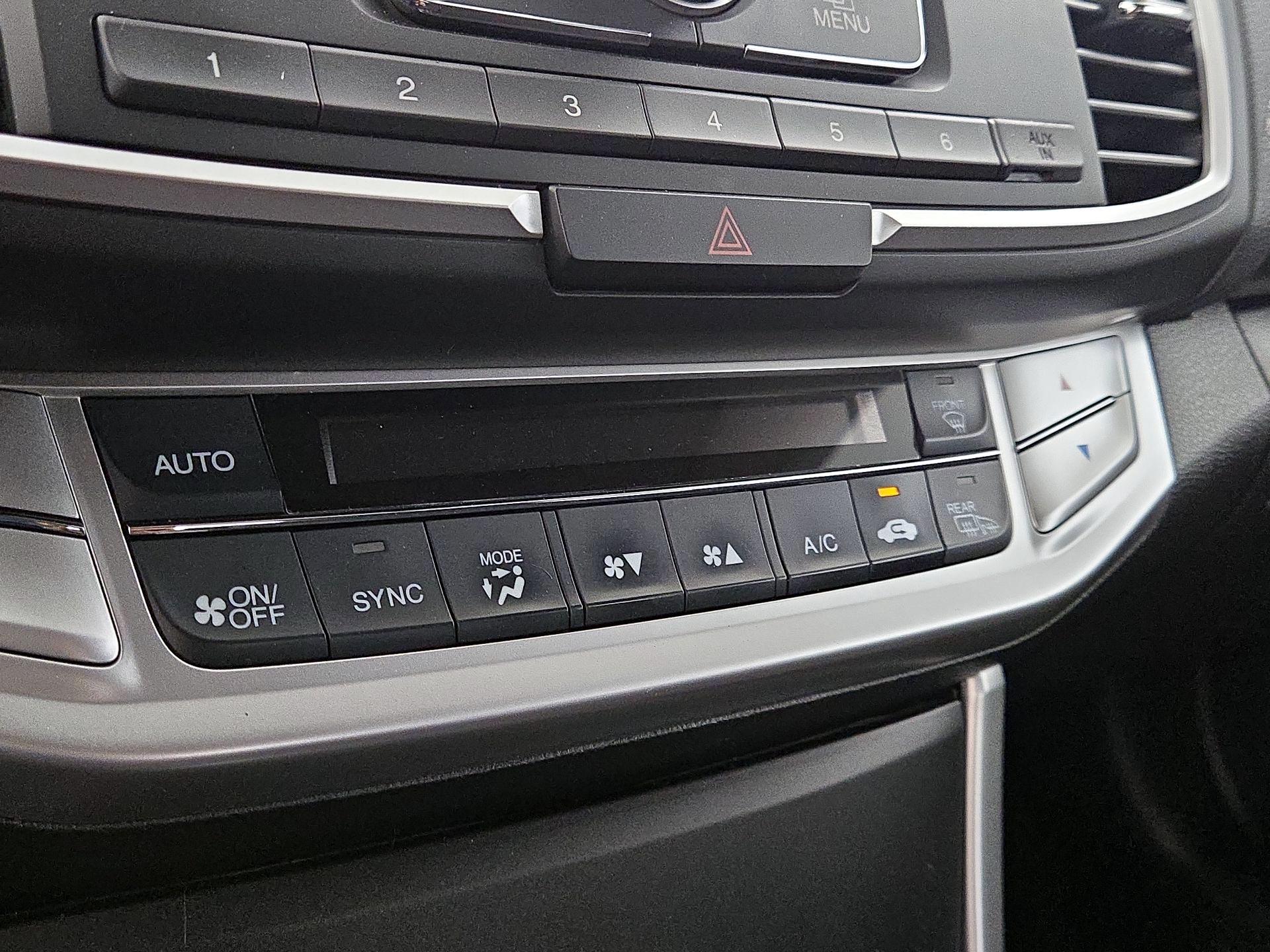 Thumbnail: 2015 Honda Accord - 16