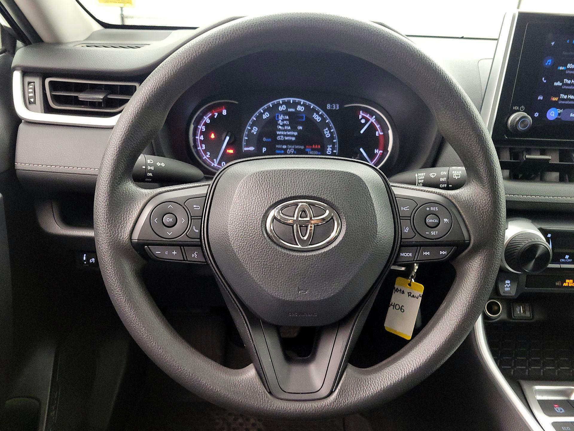 Thumbnail: 2024 Toyota RAV4 - 10