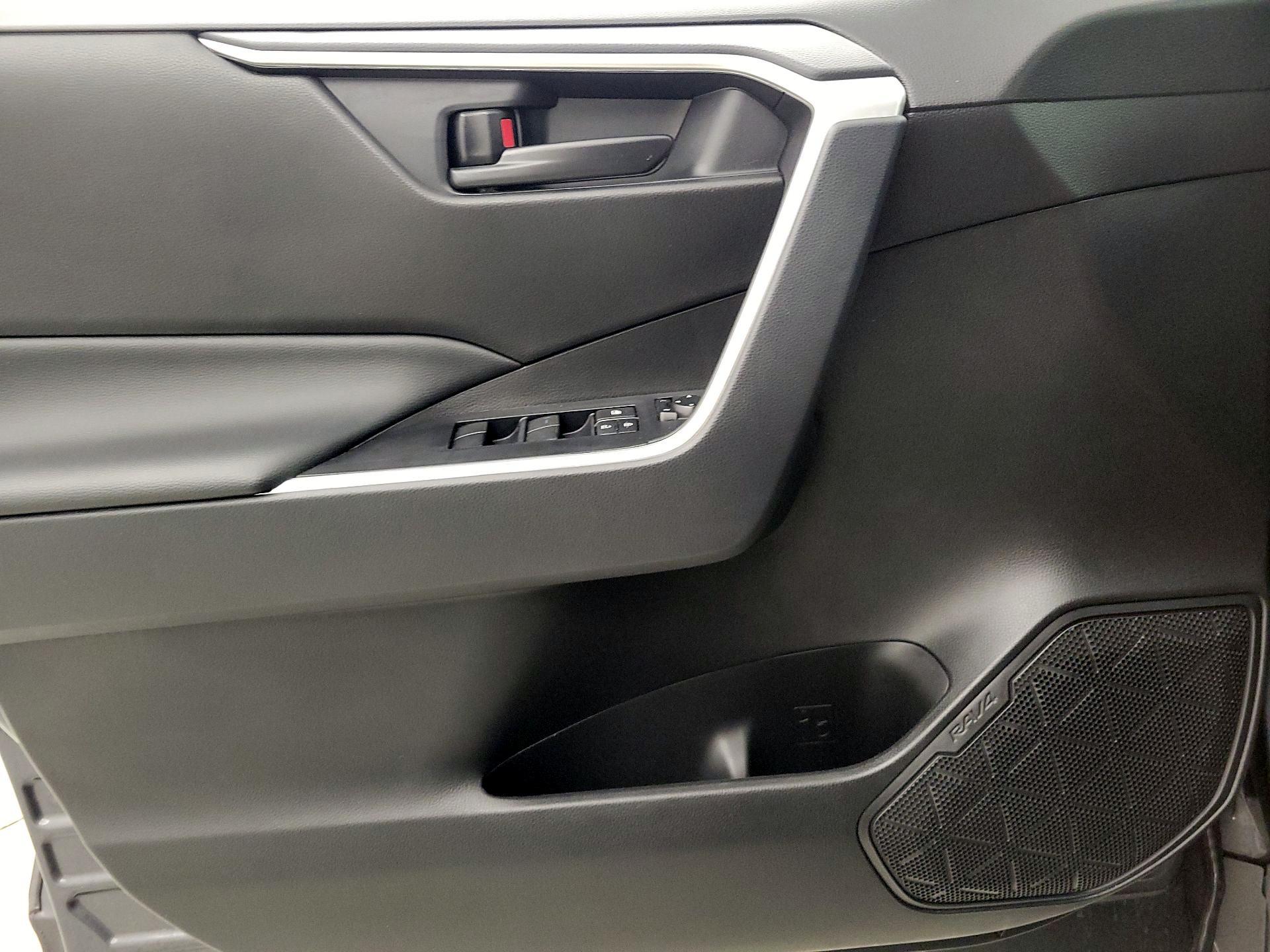 Thumbnail: 2024 Toyota RAV4 - 12
