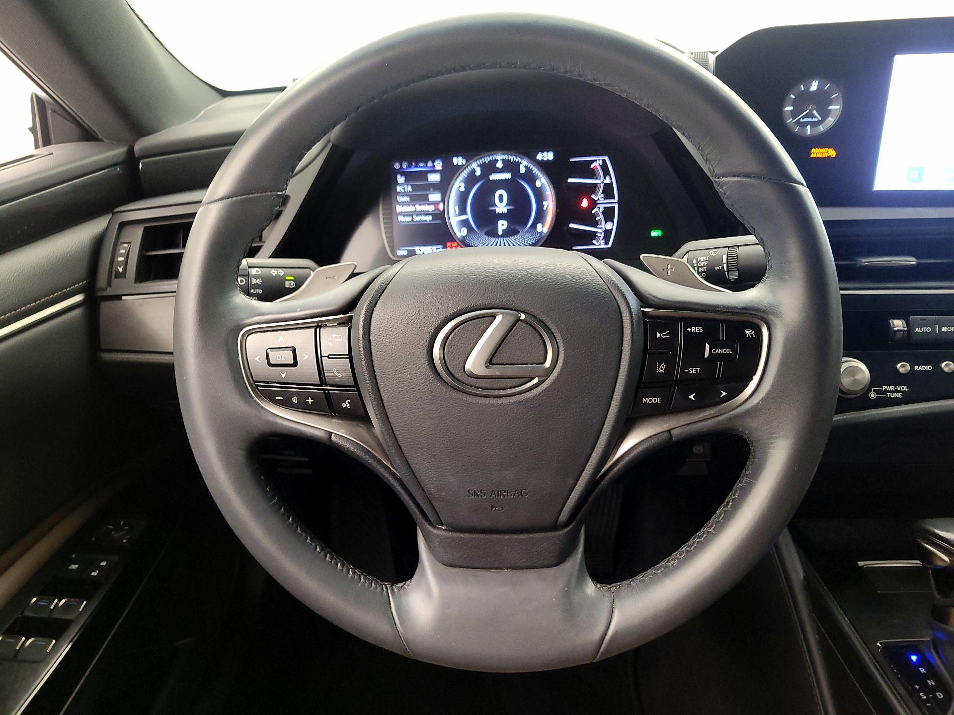 Thumbnail: 2023 Lexus ES - 10