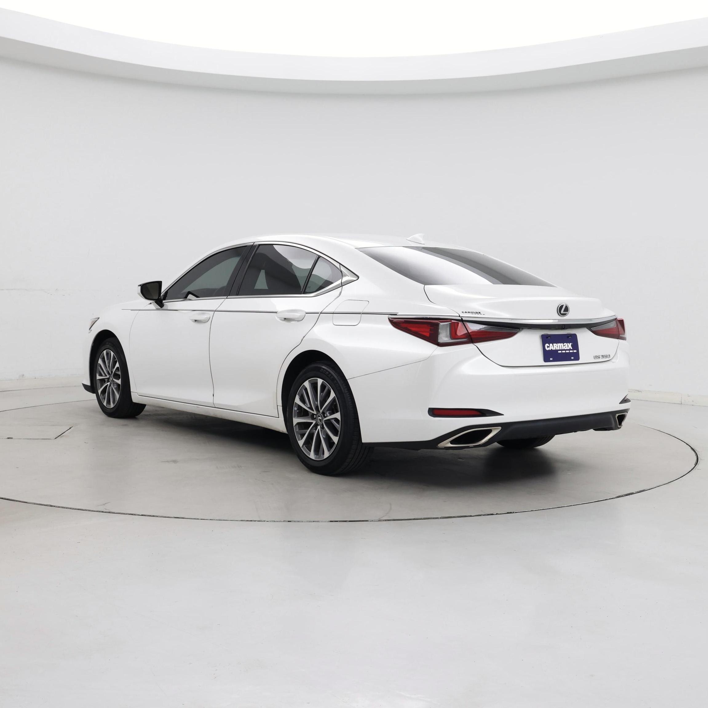 Thumbnail: 2023 Lexus ES - 2