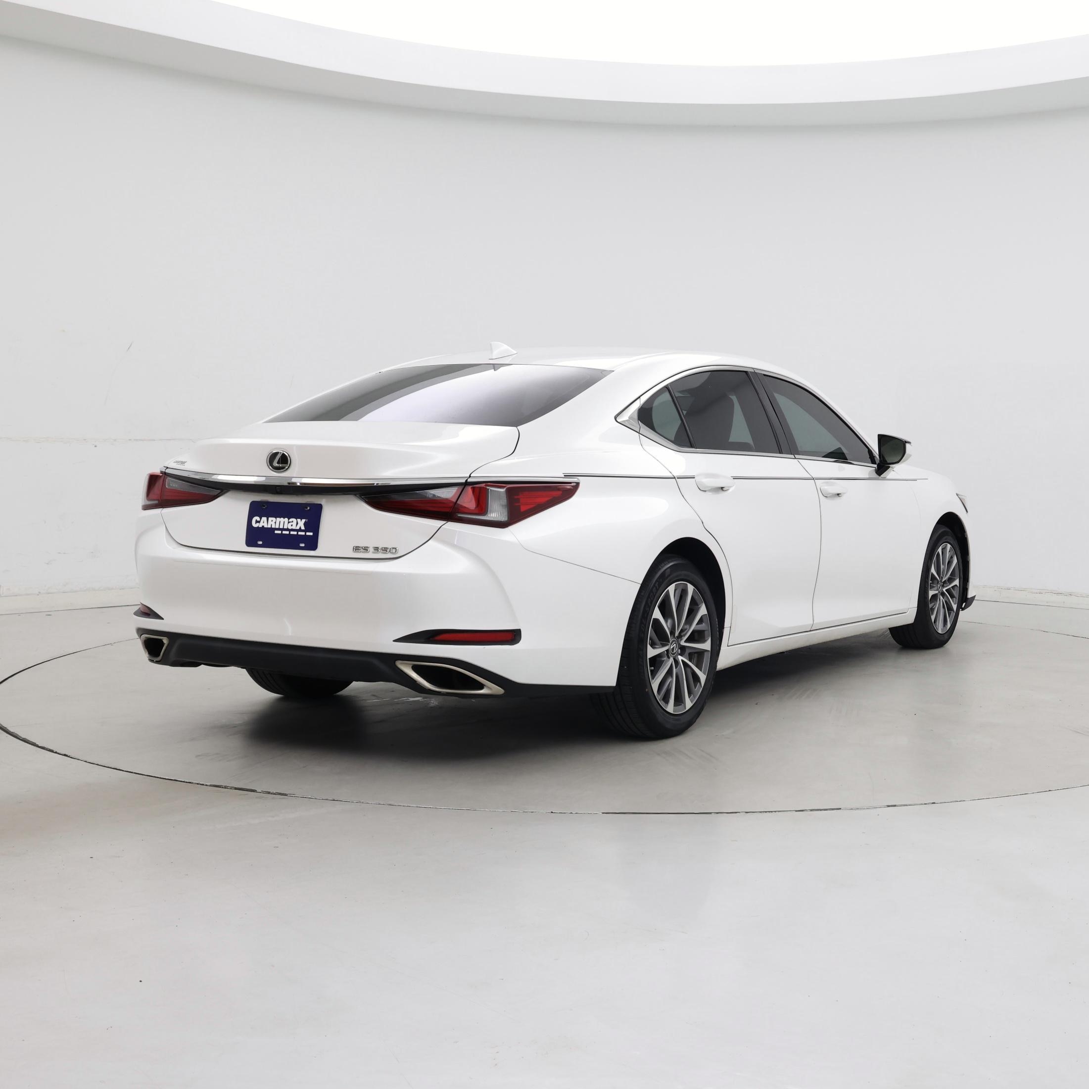 Thumbnail: 2023 Lexus ES - 8