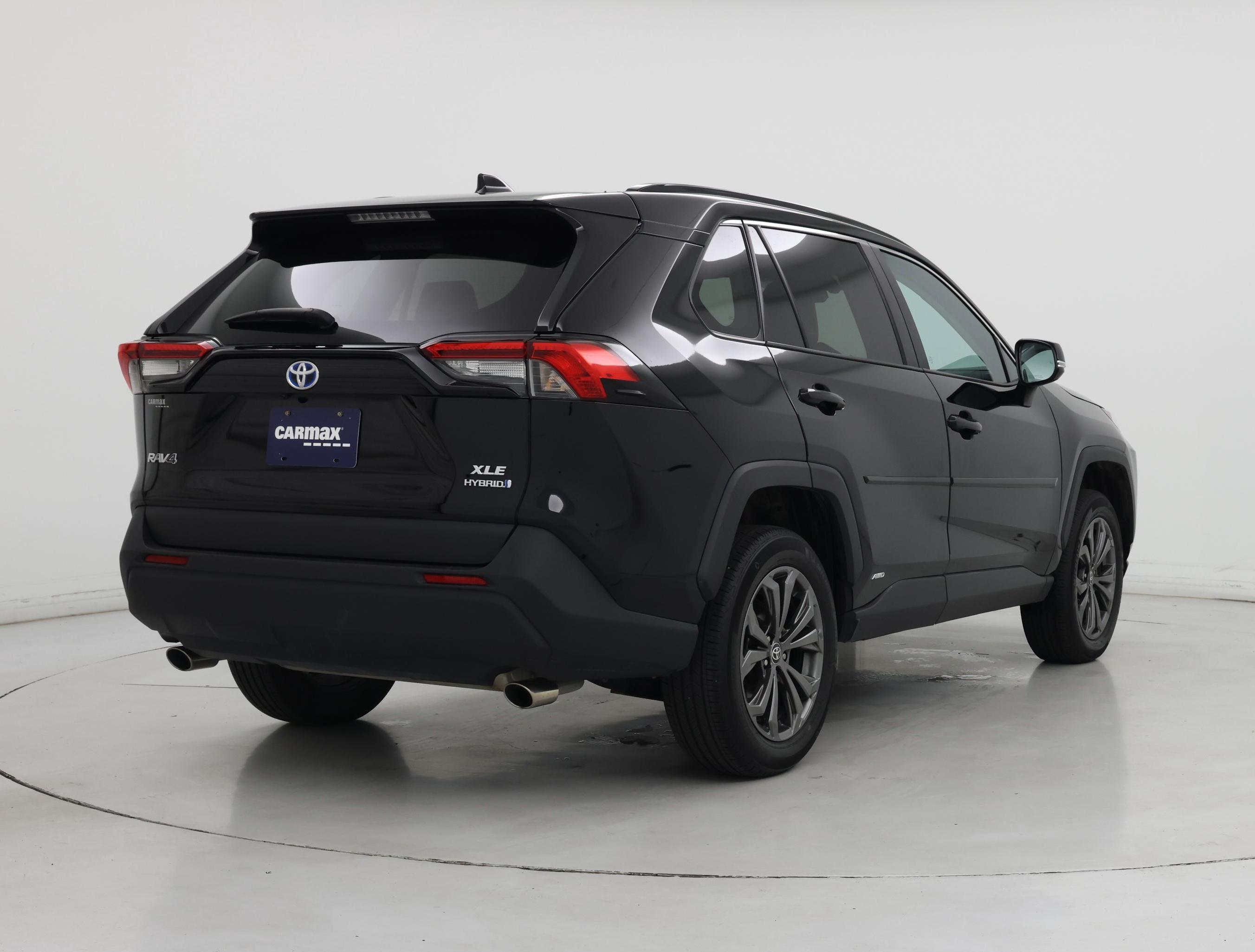 Thumbnail: 2022 Toyota RAV4 - 8