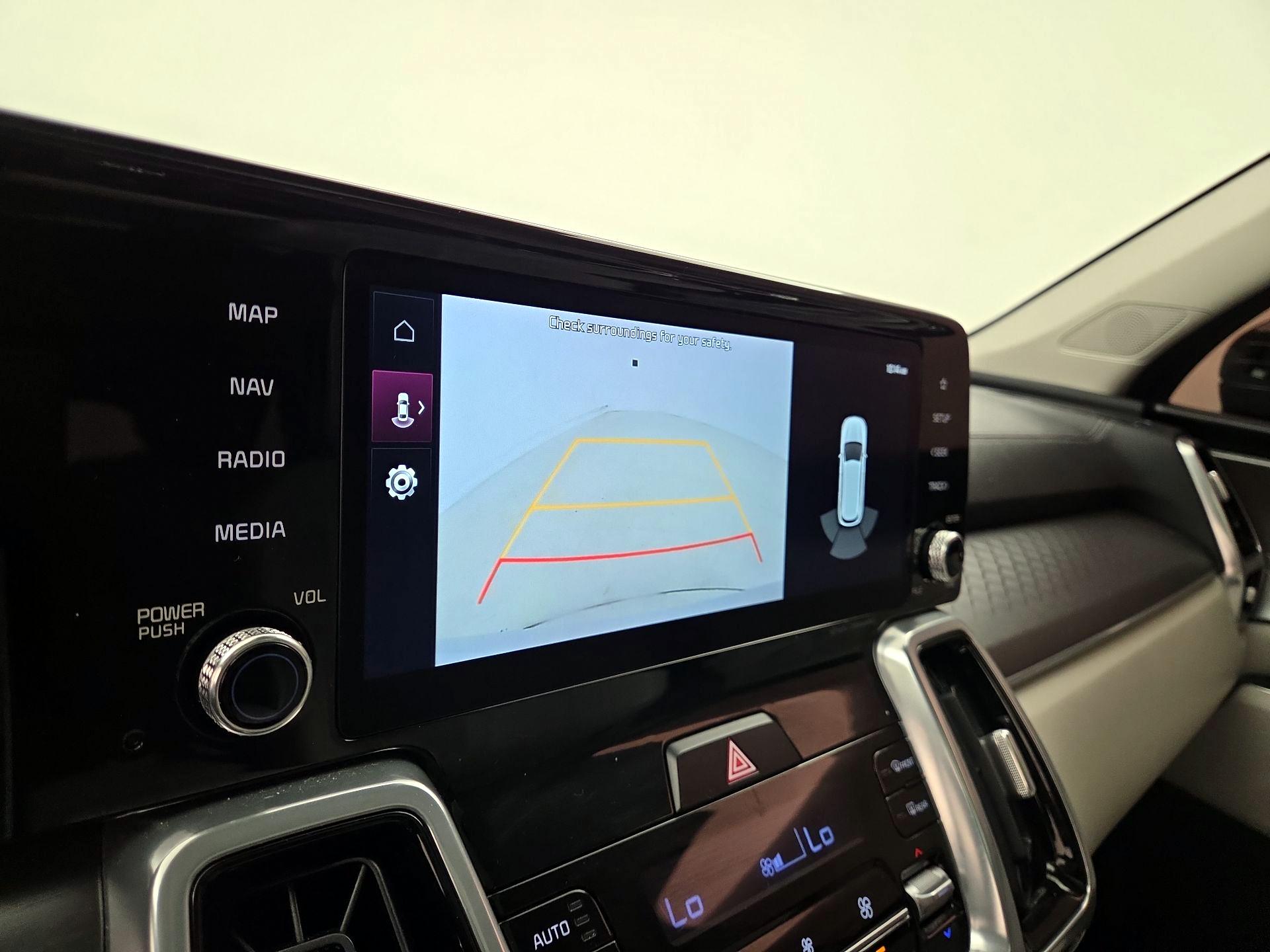 Thumbnail: 2023 Kia Sorento - 15