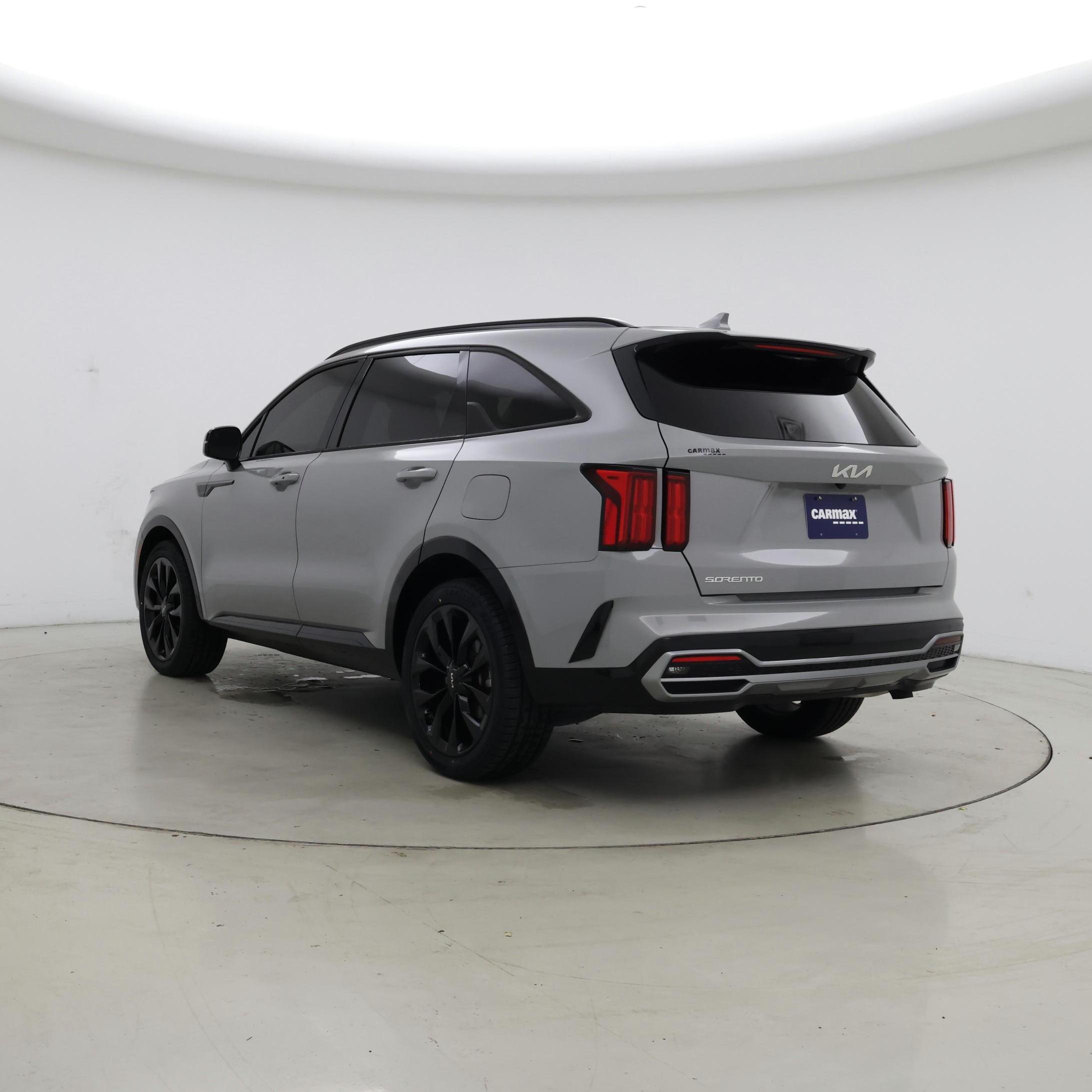 Thumbnail: 2023 Kia Sorento - 2