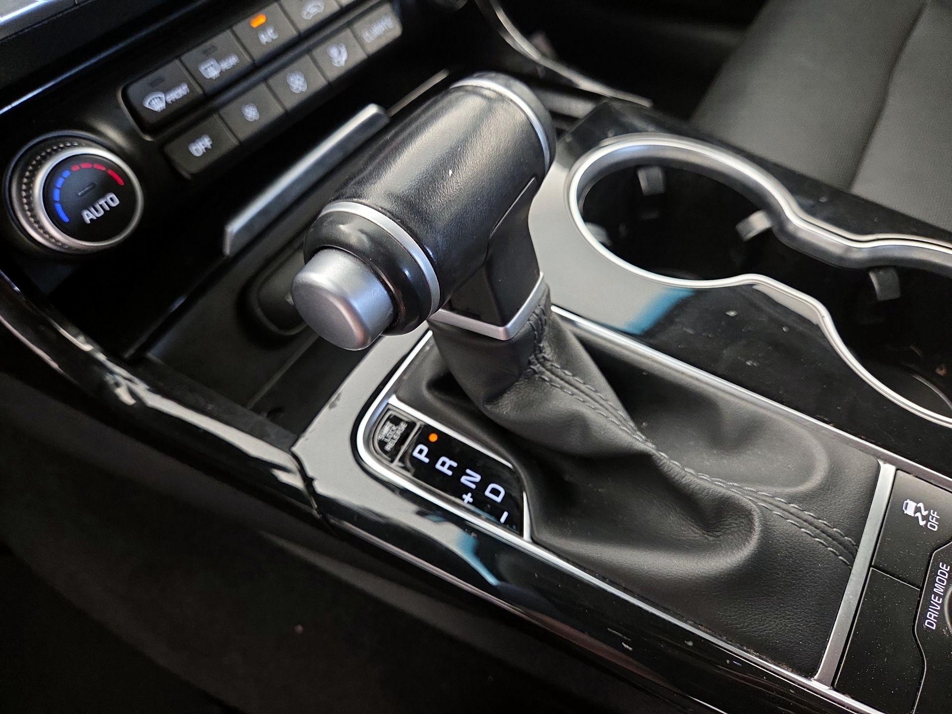 Thumbnail: 2019 Kia Stinger - 17