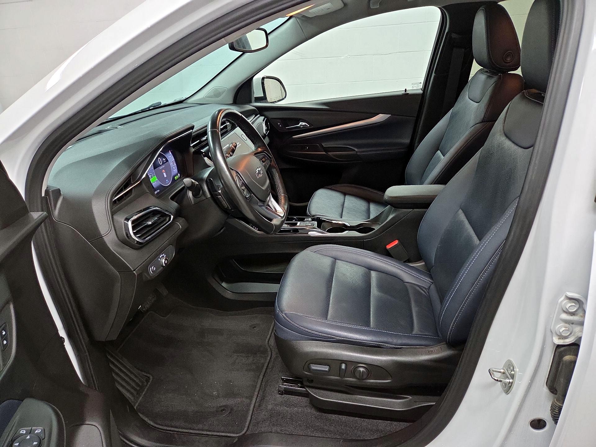 Thumbnail: 2023 Chevrolet Bolt EUV - 9