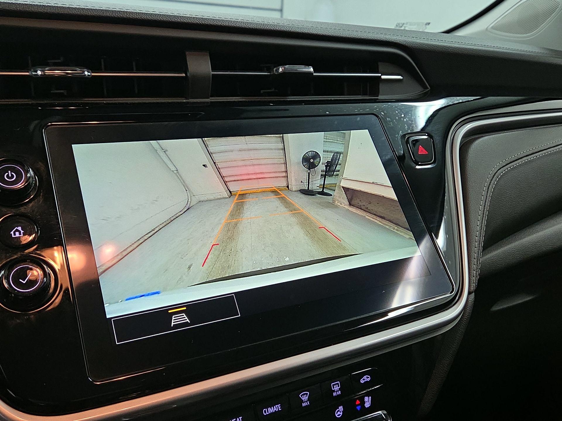 Thumbnail: 2023 Chevrolet Bolt EUV - 12