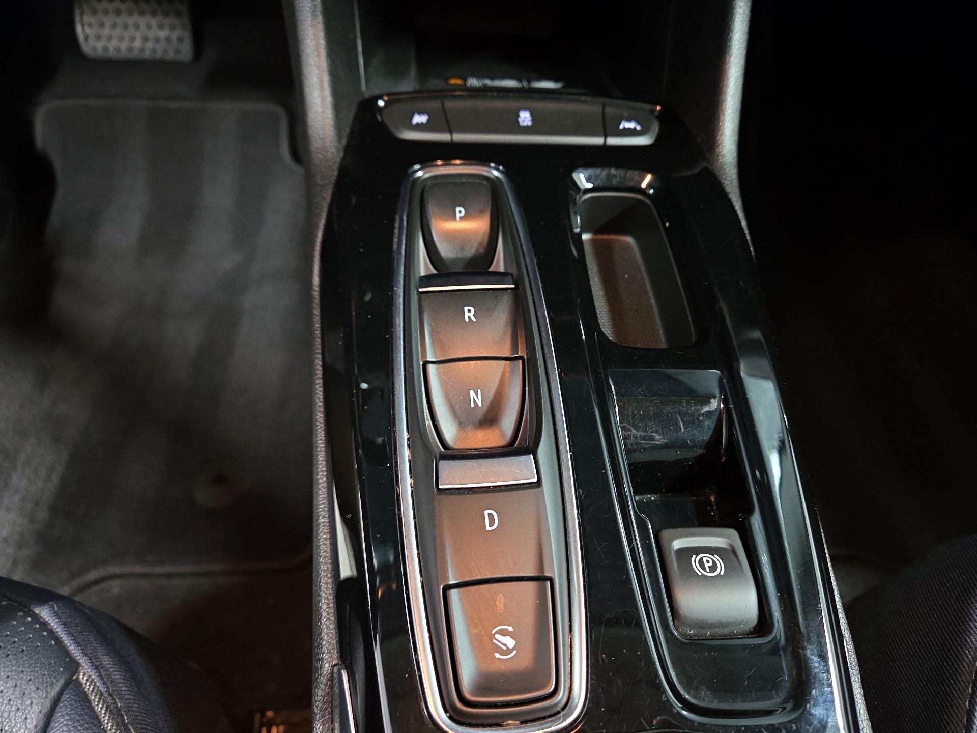 Thumbnail: 2023 Chevrolet Bolt EUV - 15
