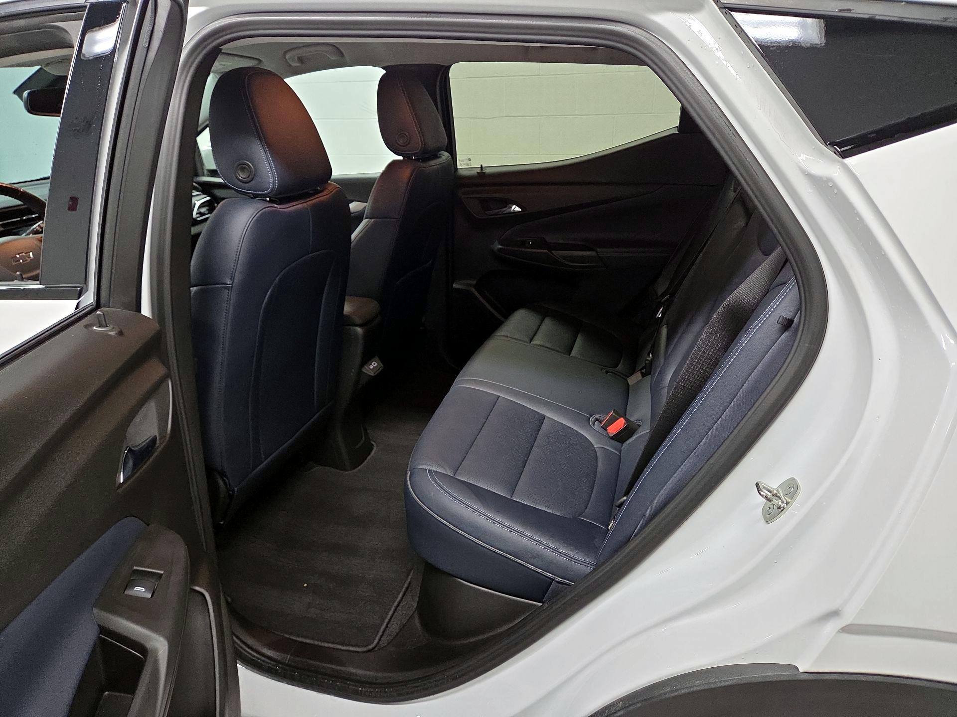 Thumbnail: 2023 Chevrolet Bolt EUV - 17