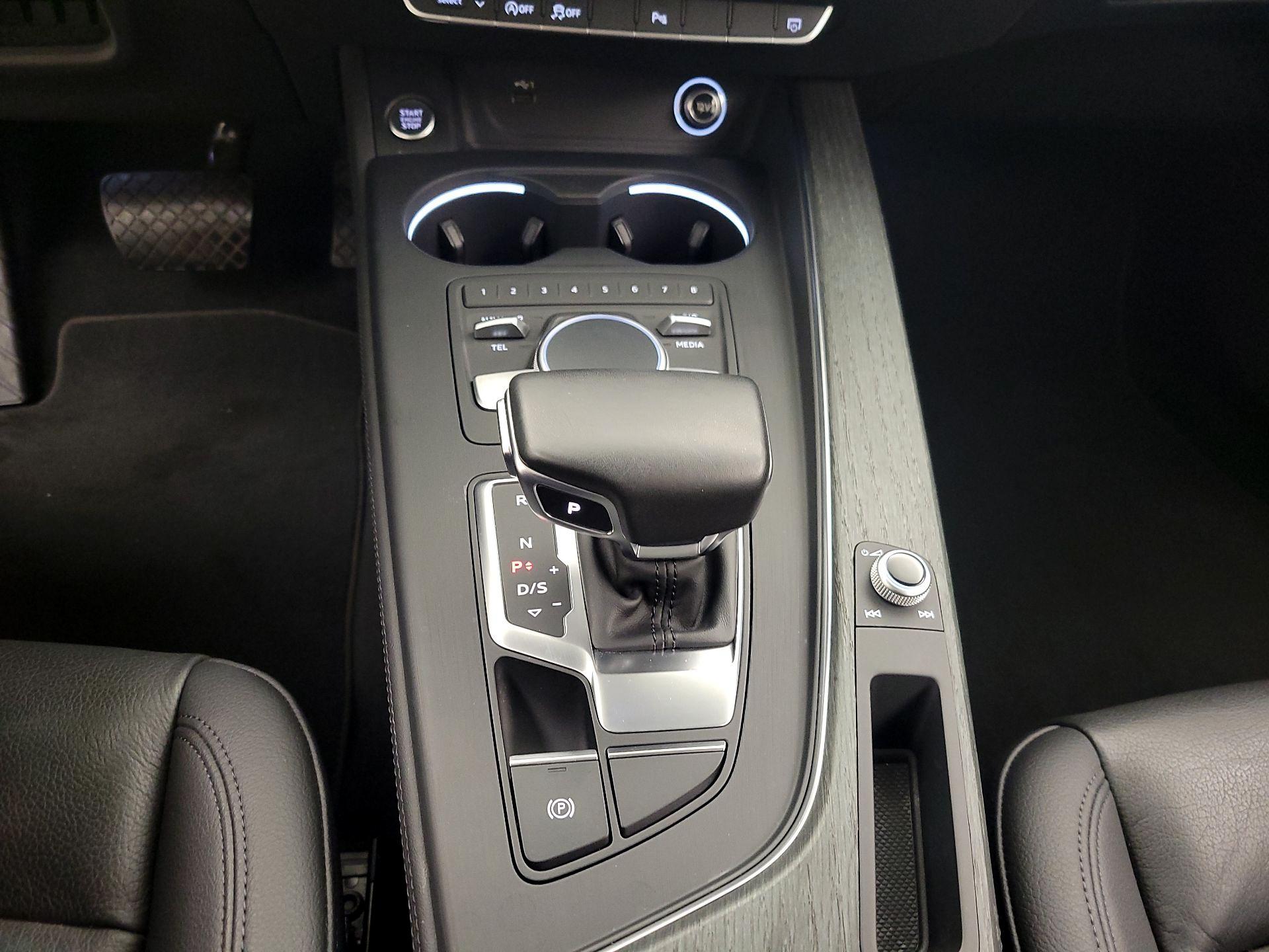 Thumbnail: 2019 Audi A4 - 18