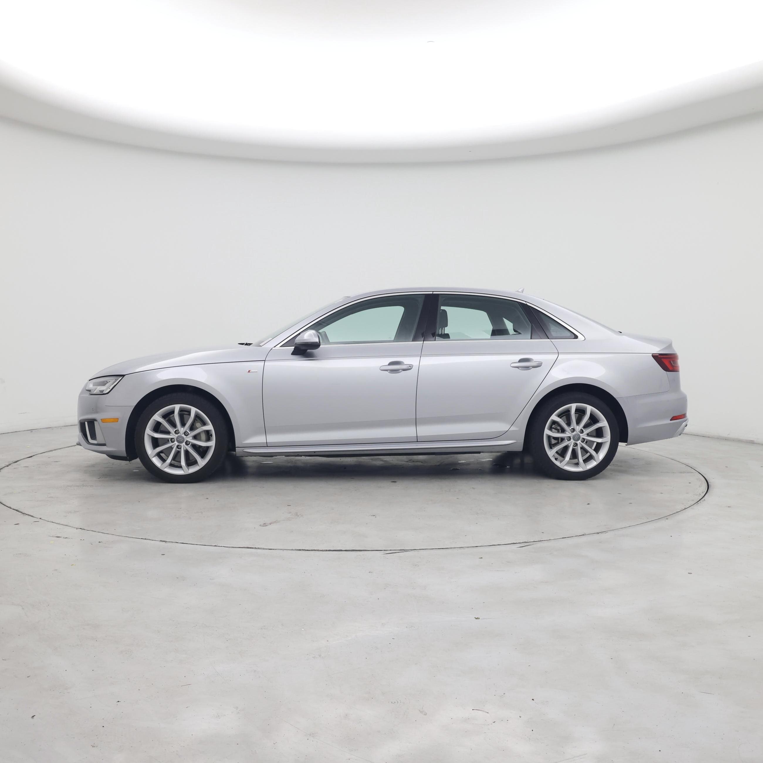 Thumbnail: 2019 Audi A4 - 3