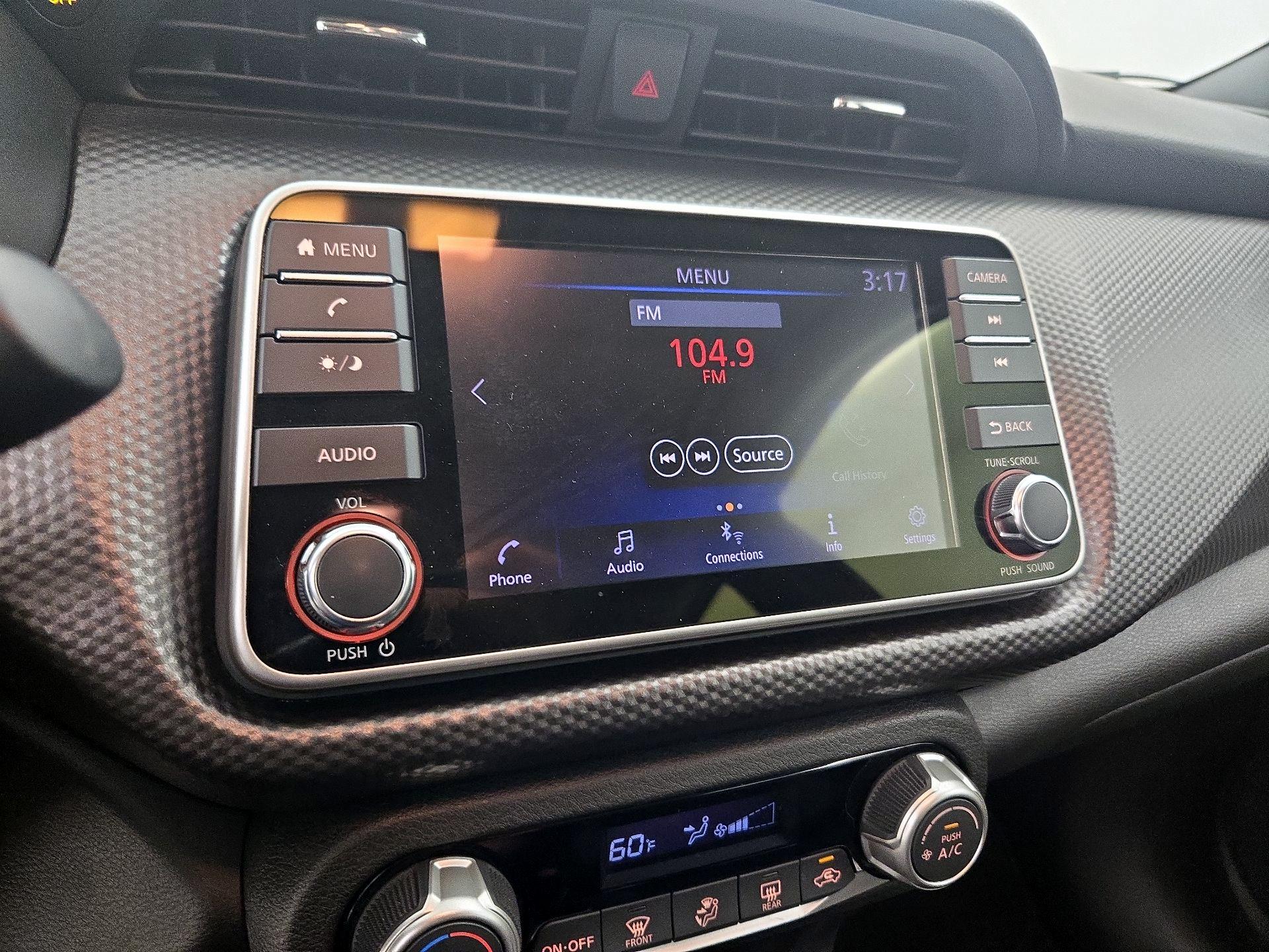 Thumbnail: 2018 Nissan Kicks - 15