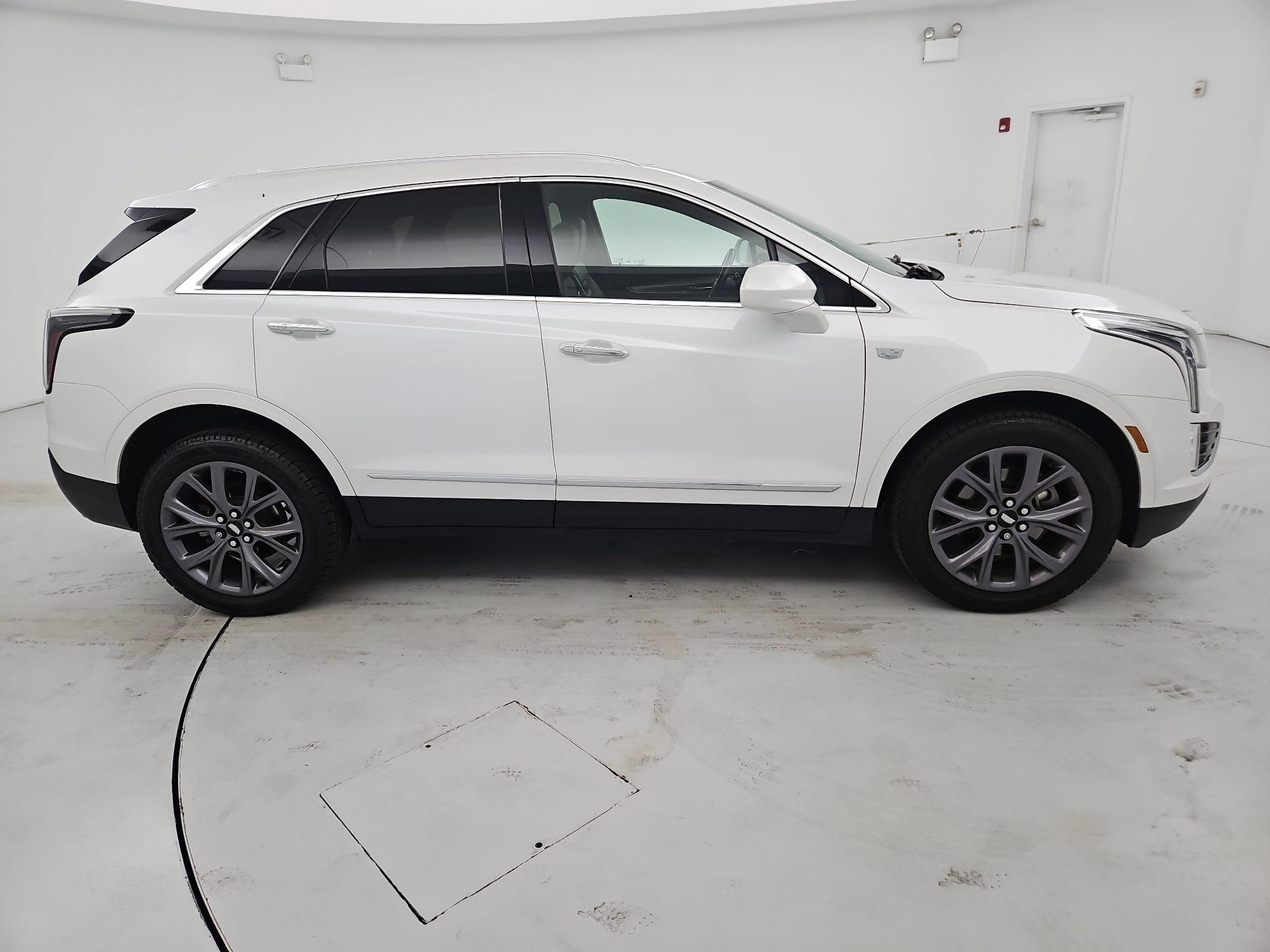 Thumbnail: 2019 Cadillac XT5 - 4