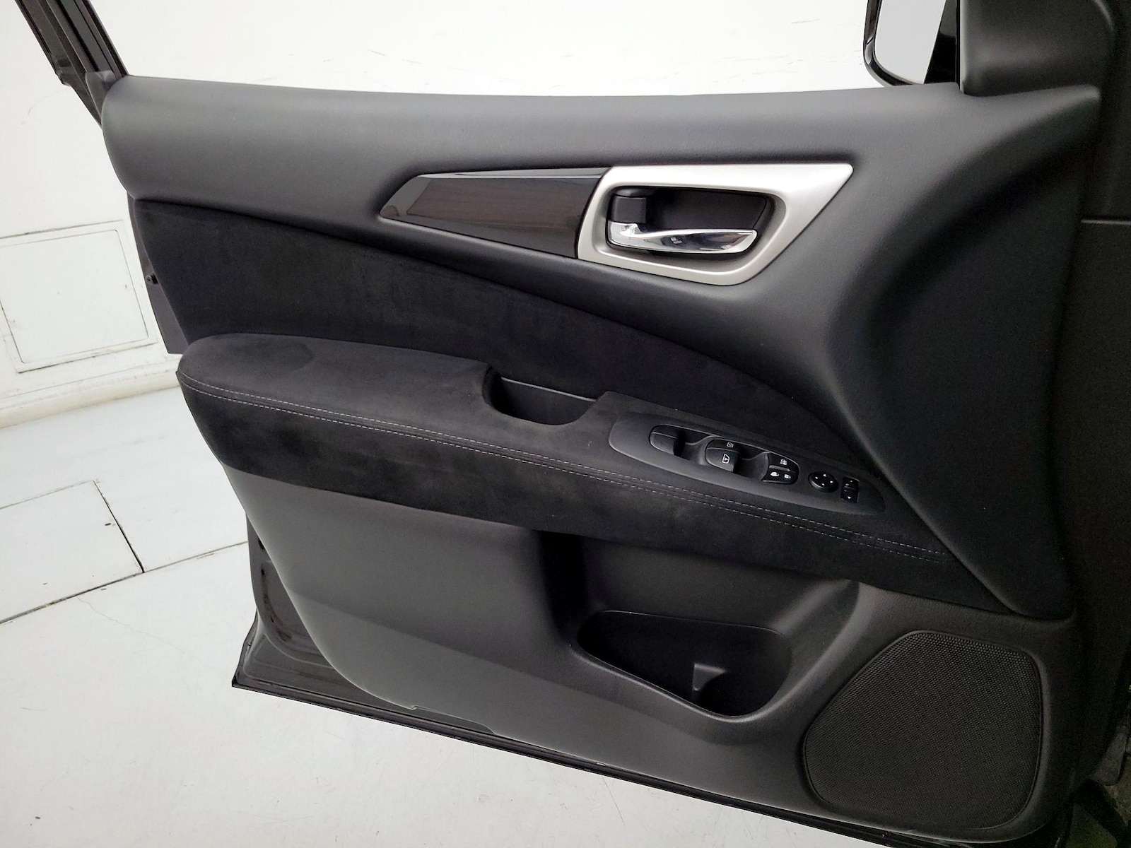2014 Nissan Pathfinder SV - Photo 13