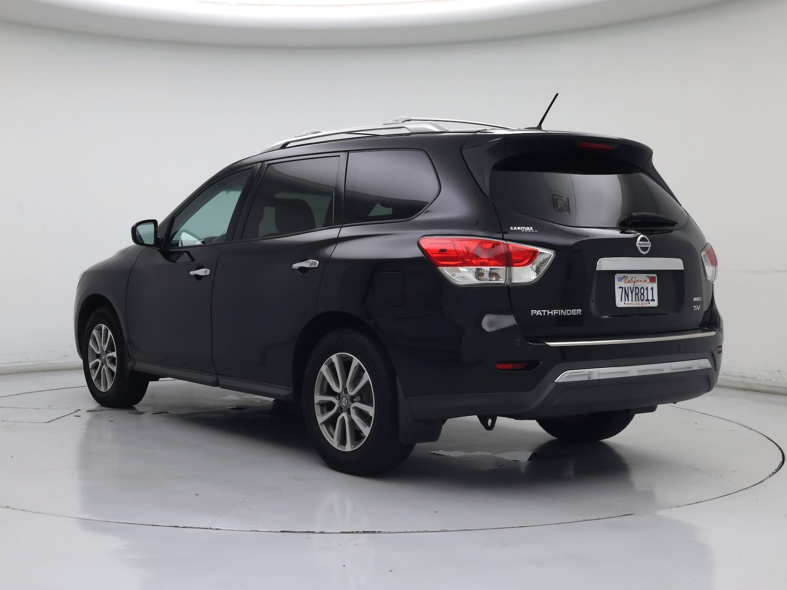 2014 Nissan Pathfinder SV - Photo 3