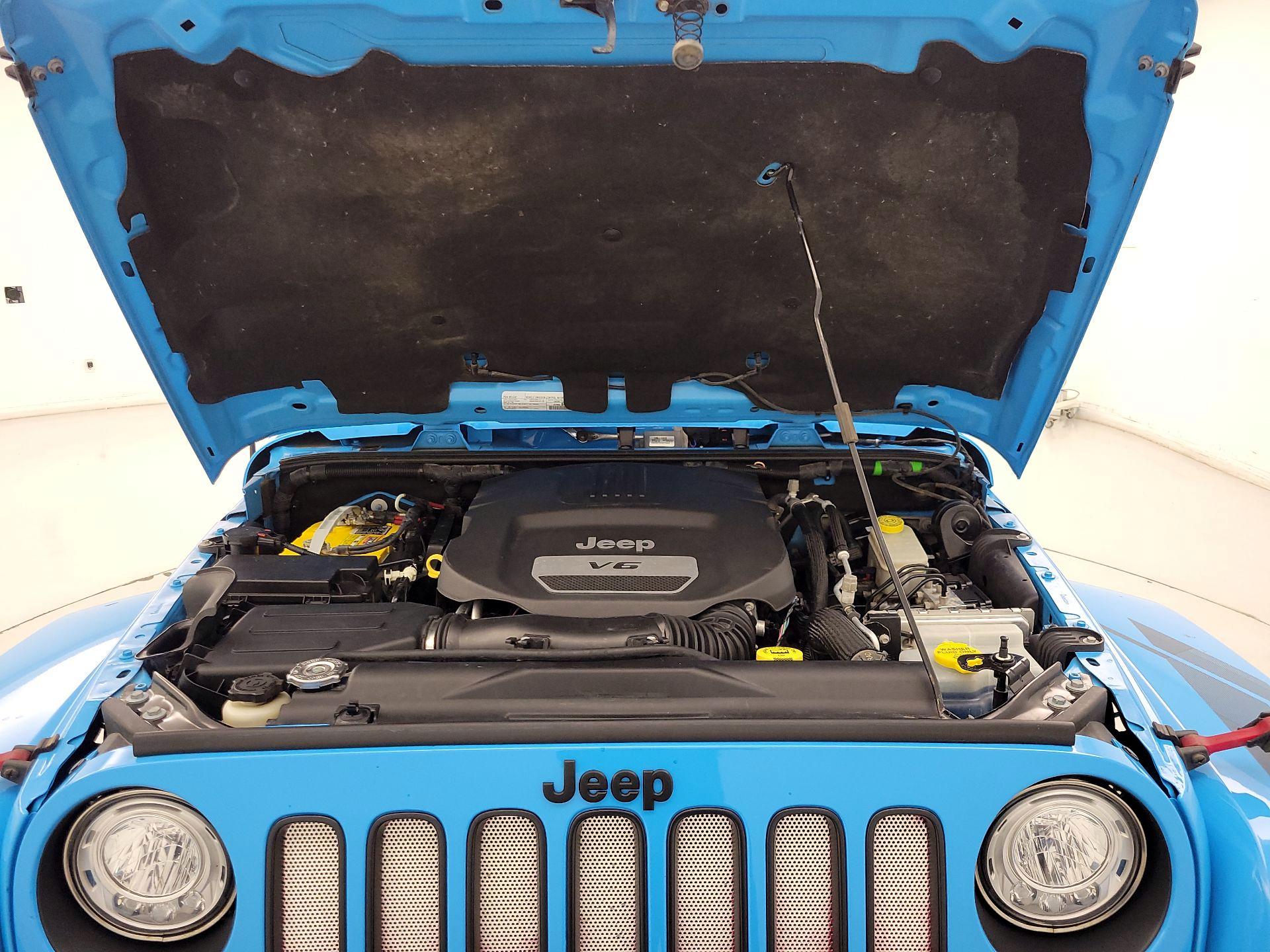Thumbnail: 2017 Jeep Wrangler - 19