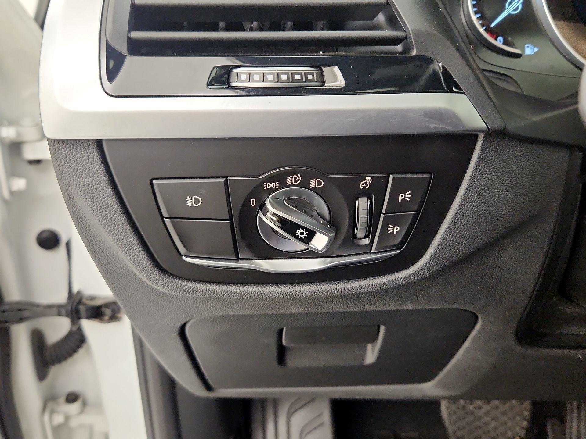Thumbnail: 2019 BMW X3 - 13