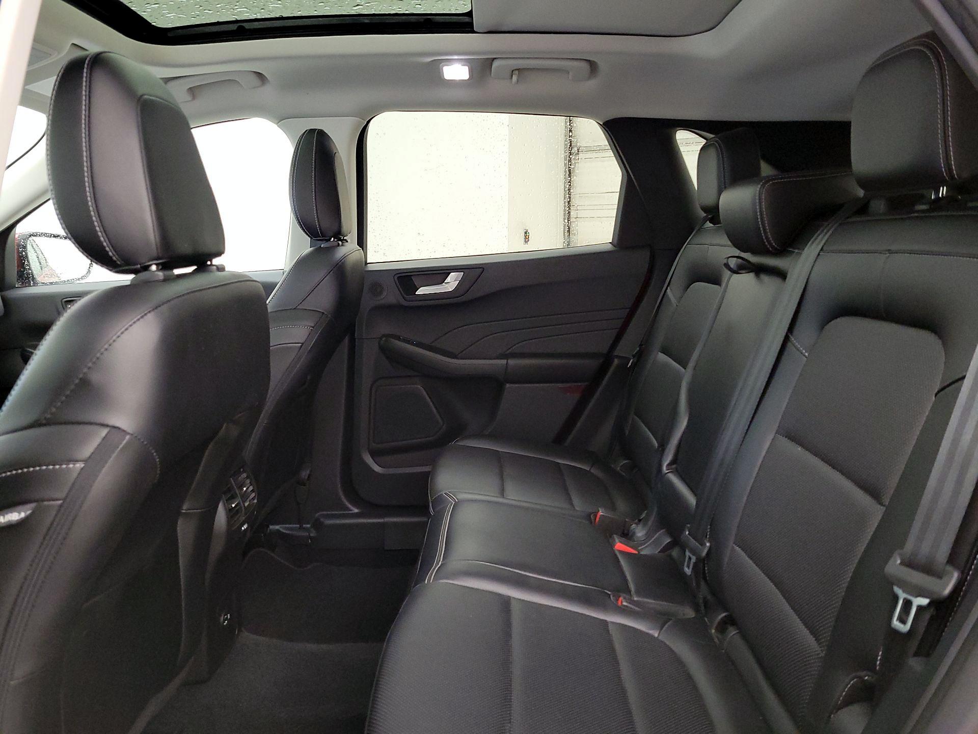 Thumbnail: 2022 Ford Escape - 19