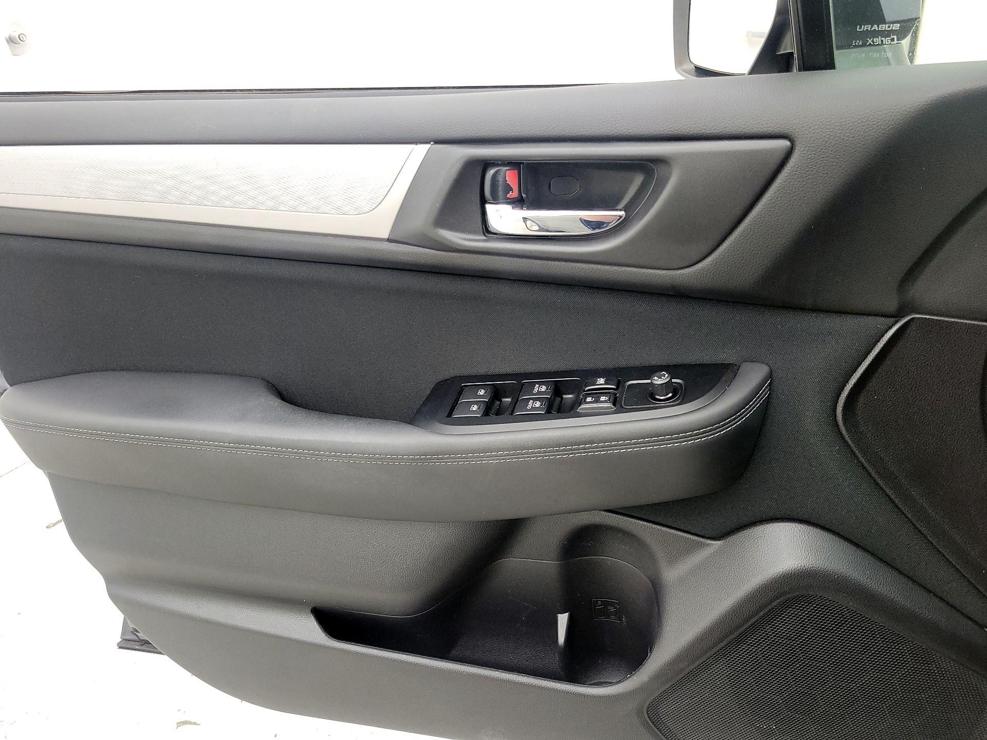 Thumbnail: 2016 Subaru Outback - 12