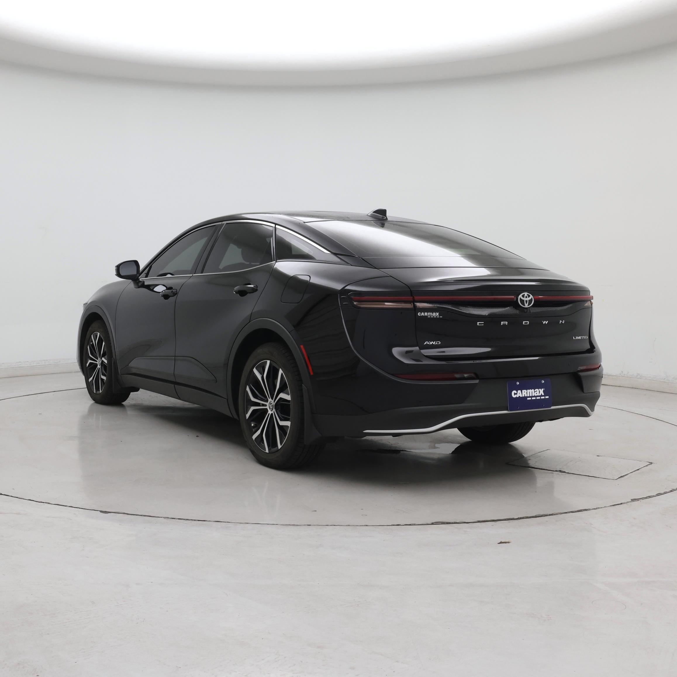 Thumbnail: 2023 Toyota Crown - 2