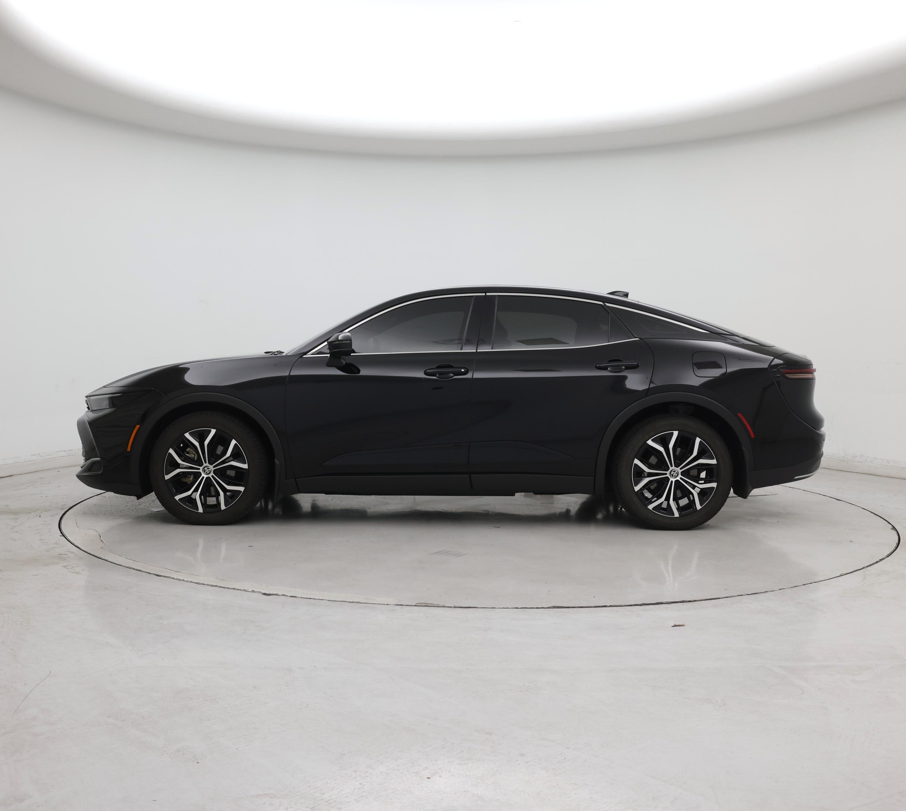 Thumbnail: 2023 Toyota Crown - 3
