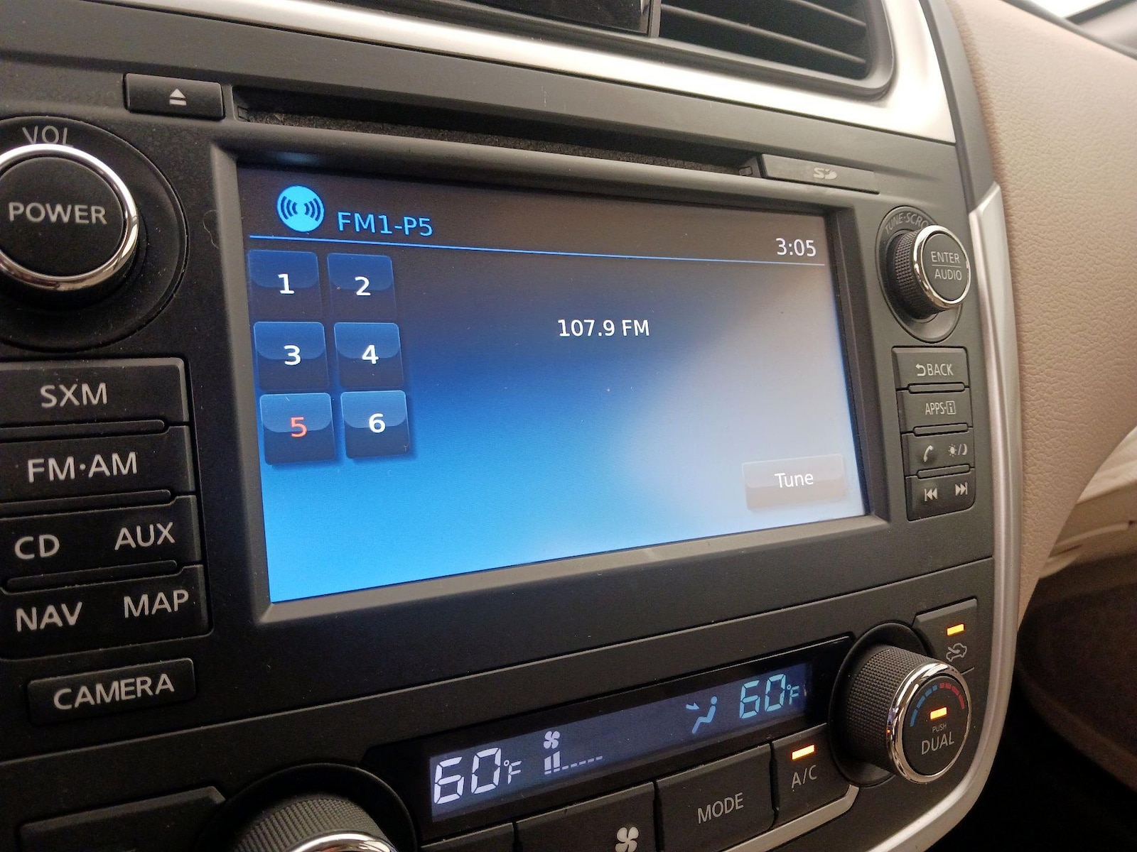 2016 Nissan Altima SL - Photo 17