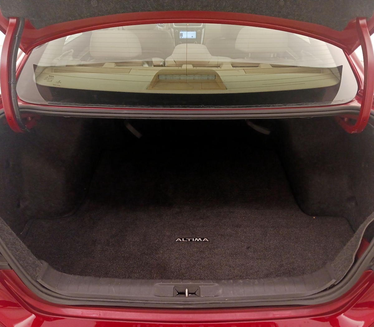 Trunk/Cargo (Seats Up)