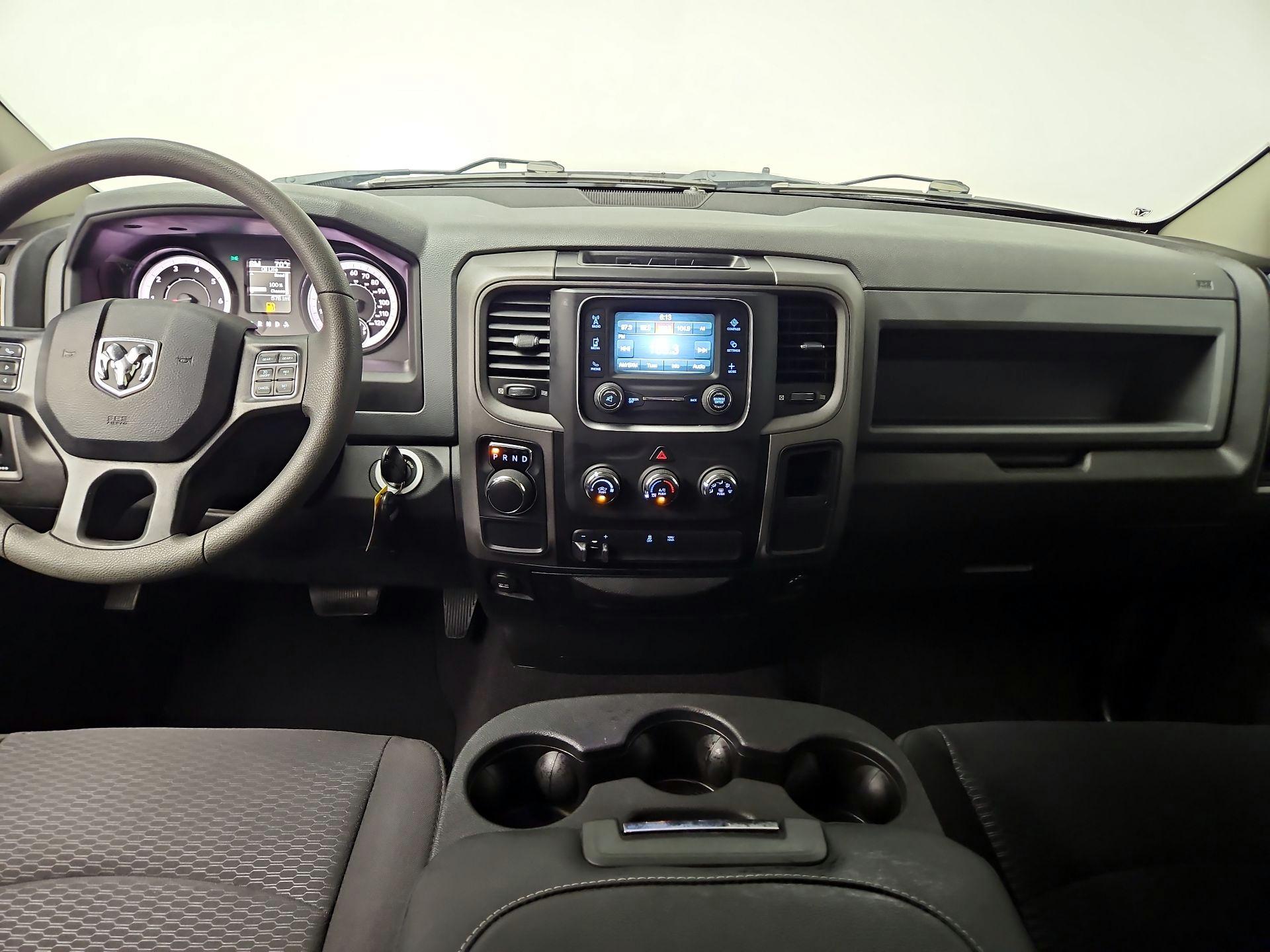 Thumbnail: 2019 RAM 1500 Classic - 9