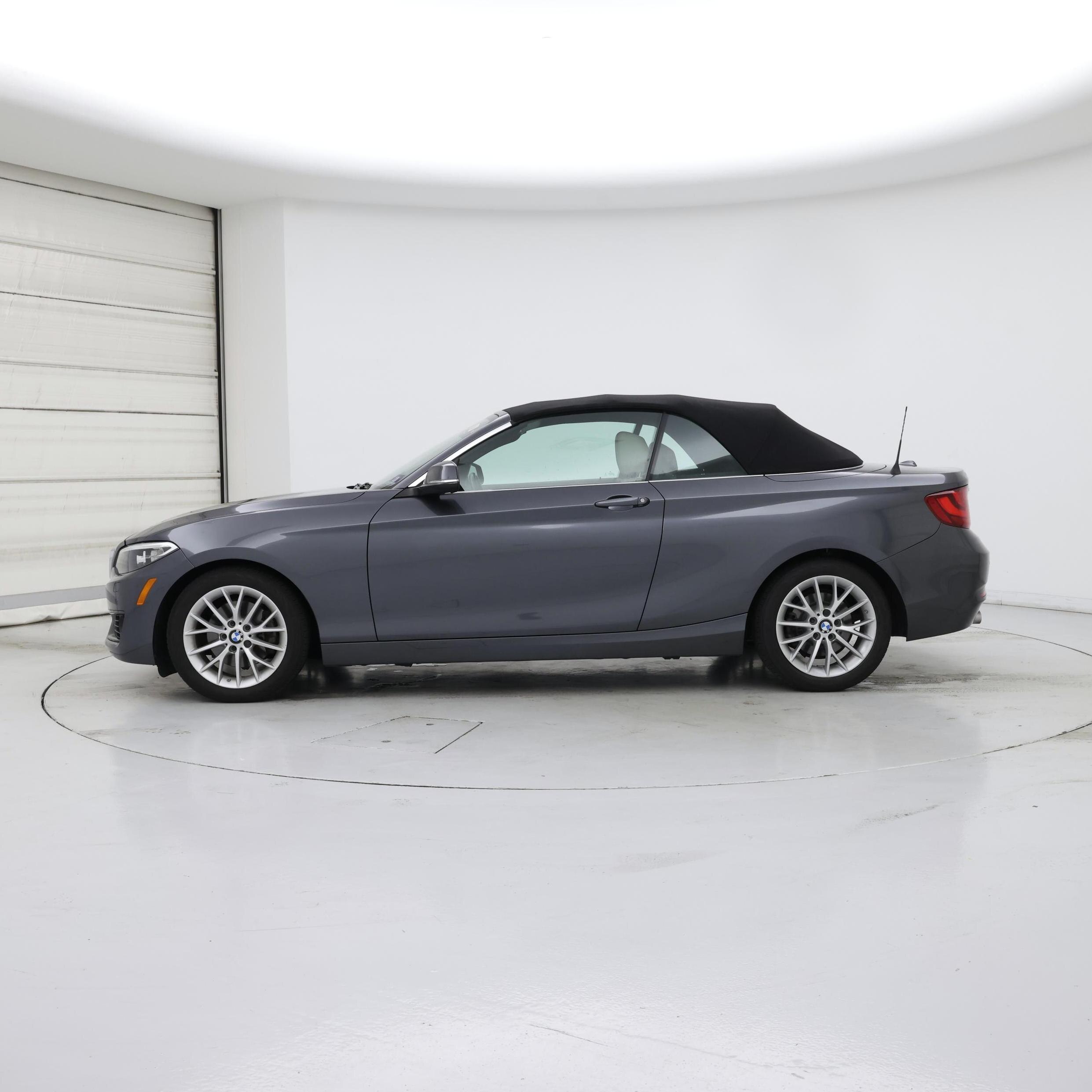 Thumbnail: 2015 BMW 2 Series - 3