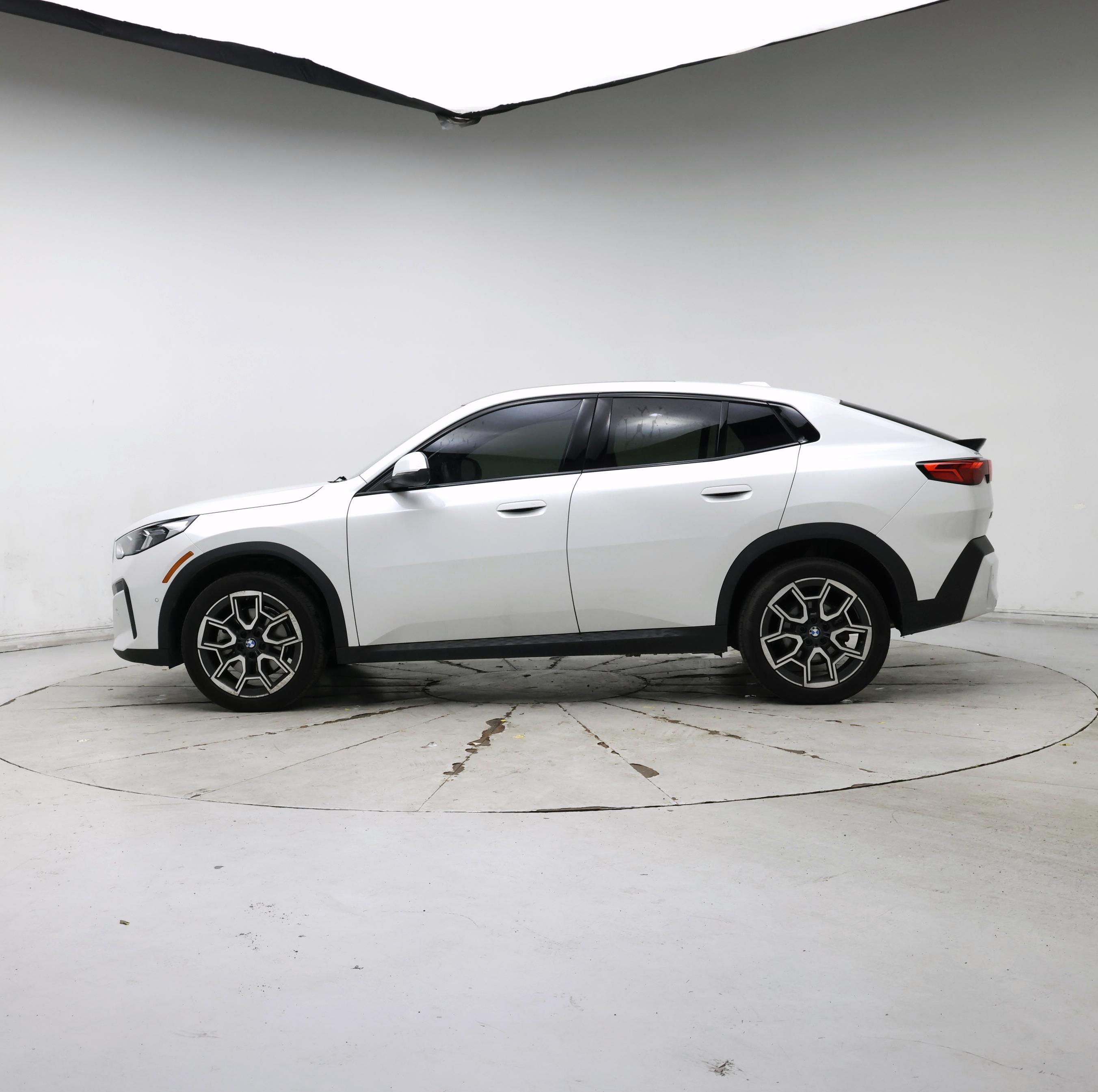 Thumbnail: 2025 BMW X2 - 3