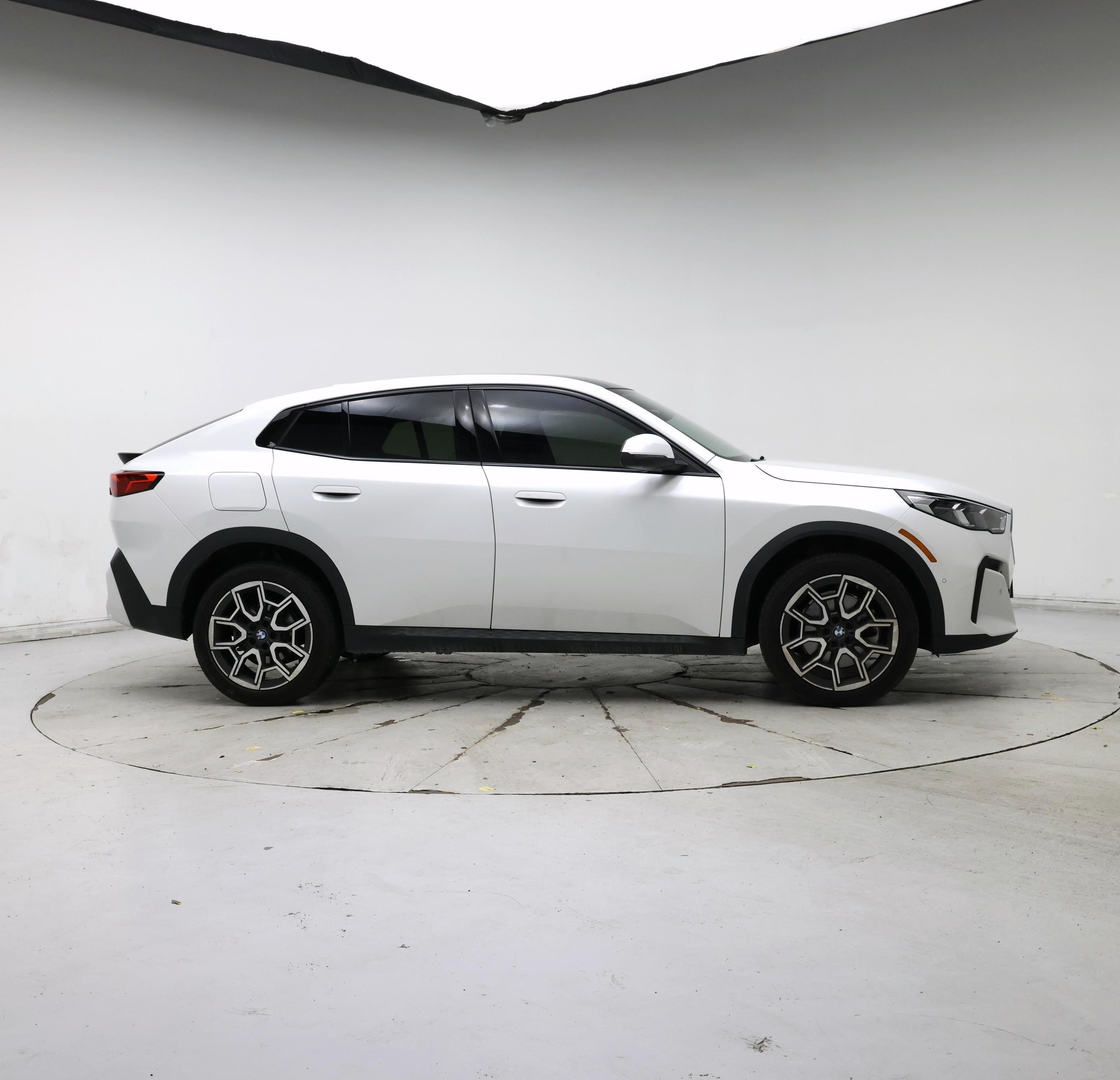 Thumbnail: 2025 BMW X2 - 7