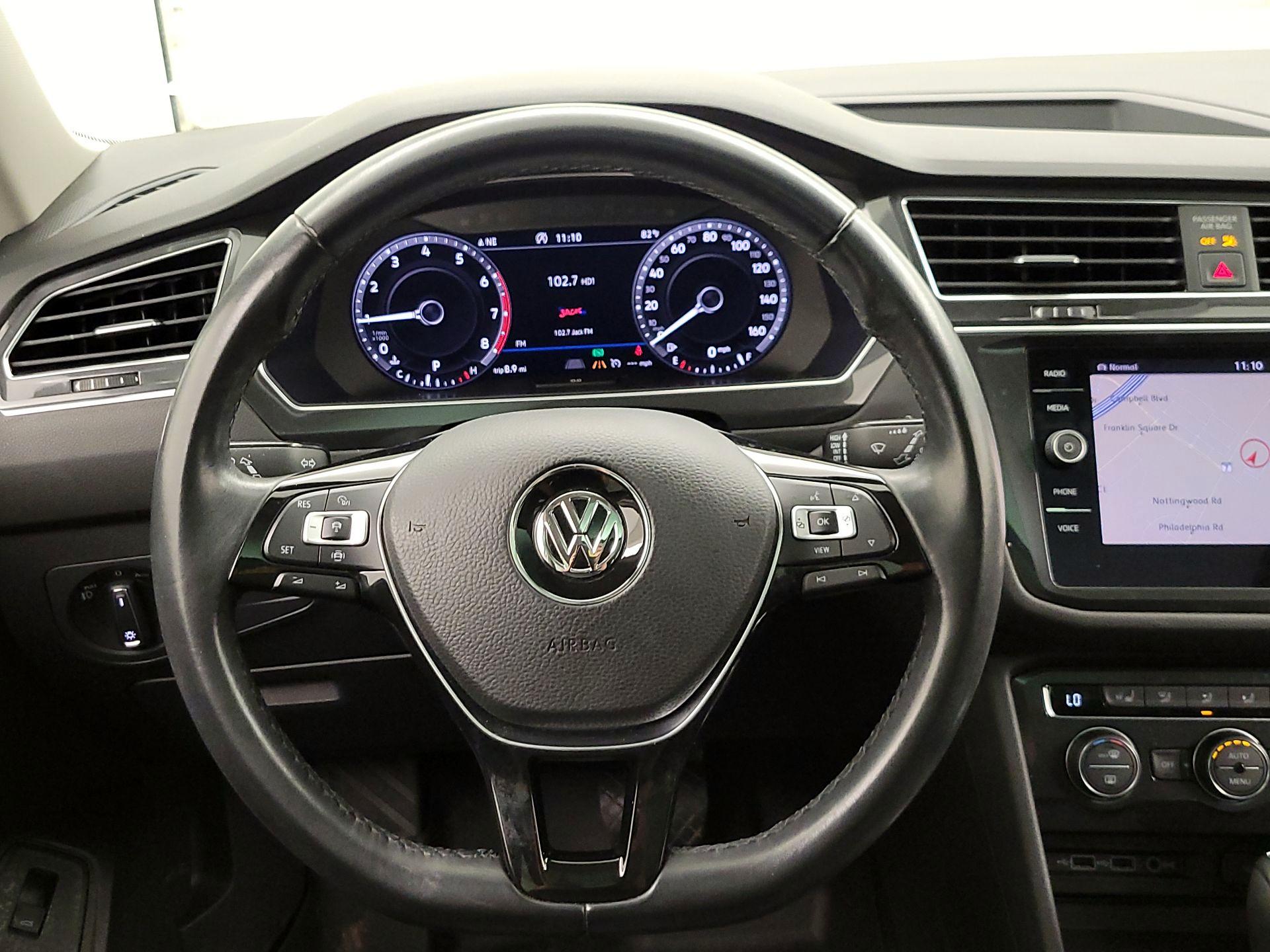 Thumbnail: 2019 Volkswagen Tiguan - 10