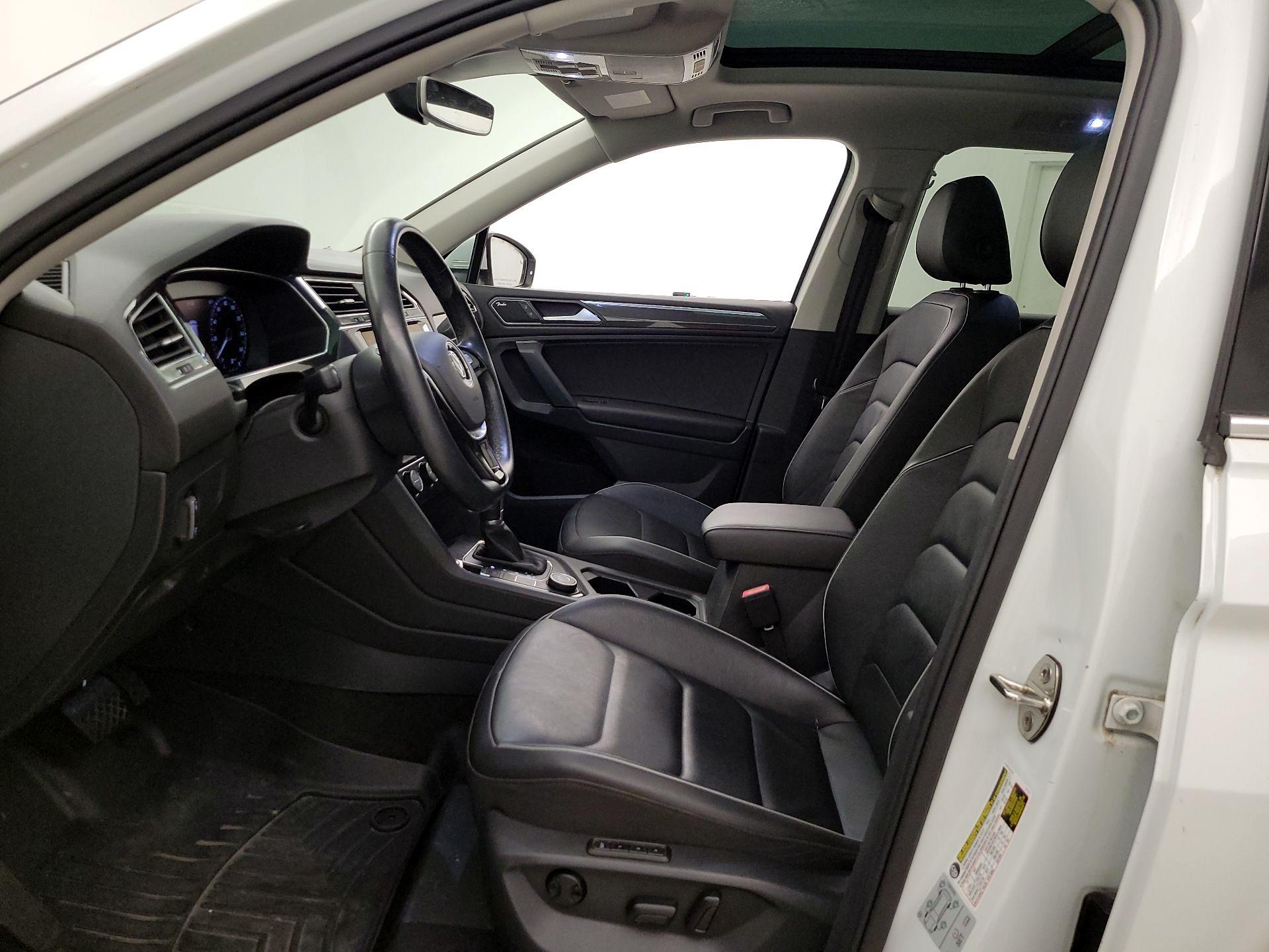 Thumbnail: 2019 Volkswagen Tiguan - 11