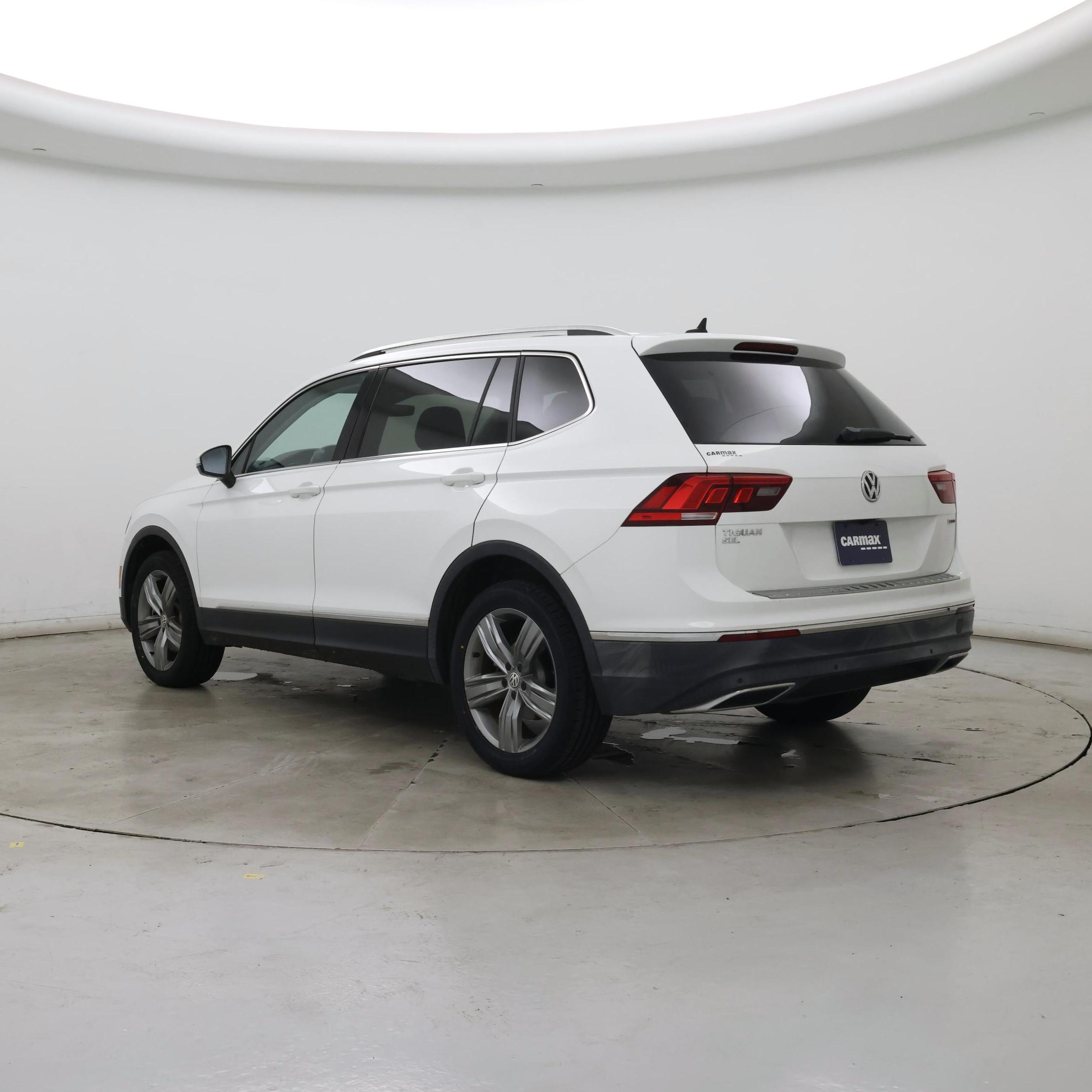Thumbnail: 2019 Volkswagen Tiguan - 2