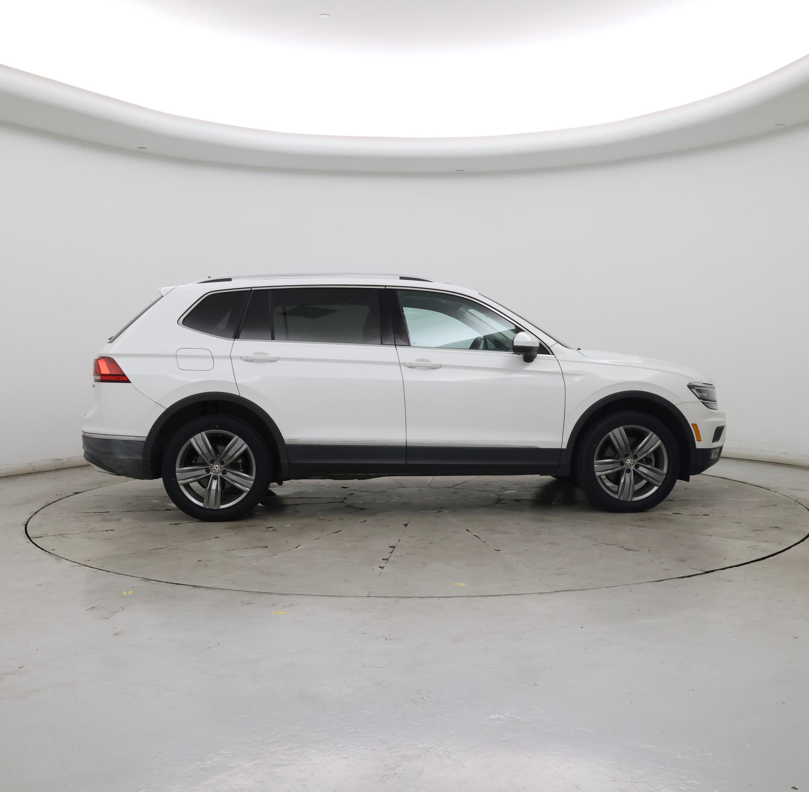 Thumbnail: 2019 Volkswagen Tiguan - 7