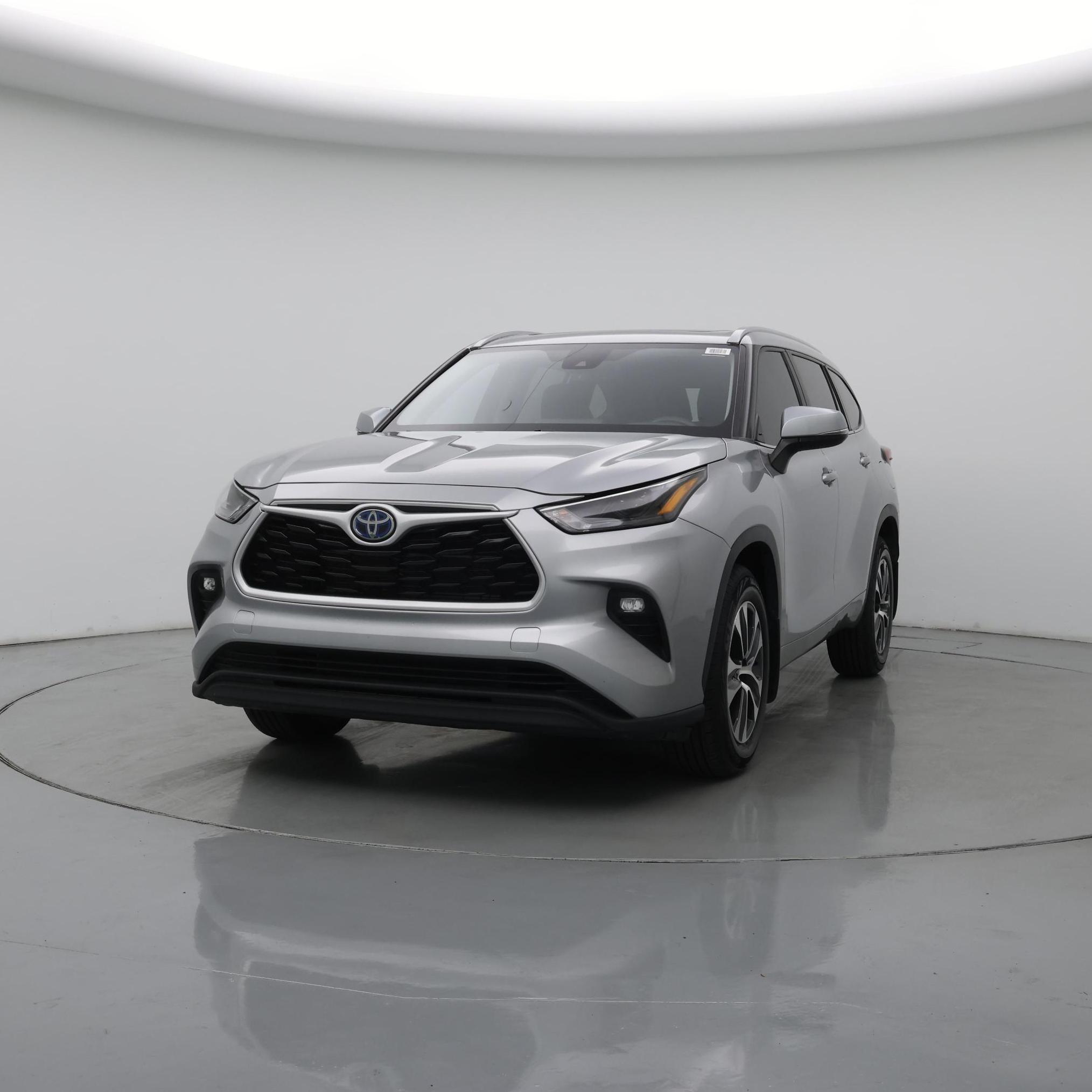 Thumbnail: 2023 Toyota Highlander - 4