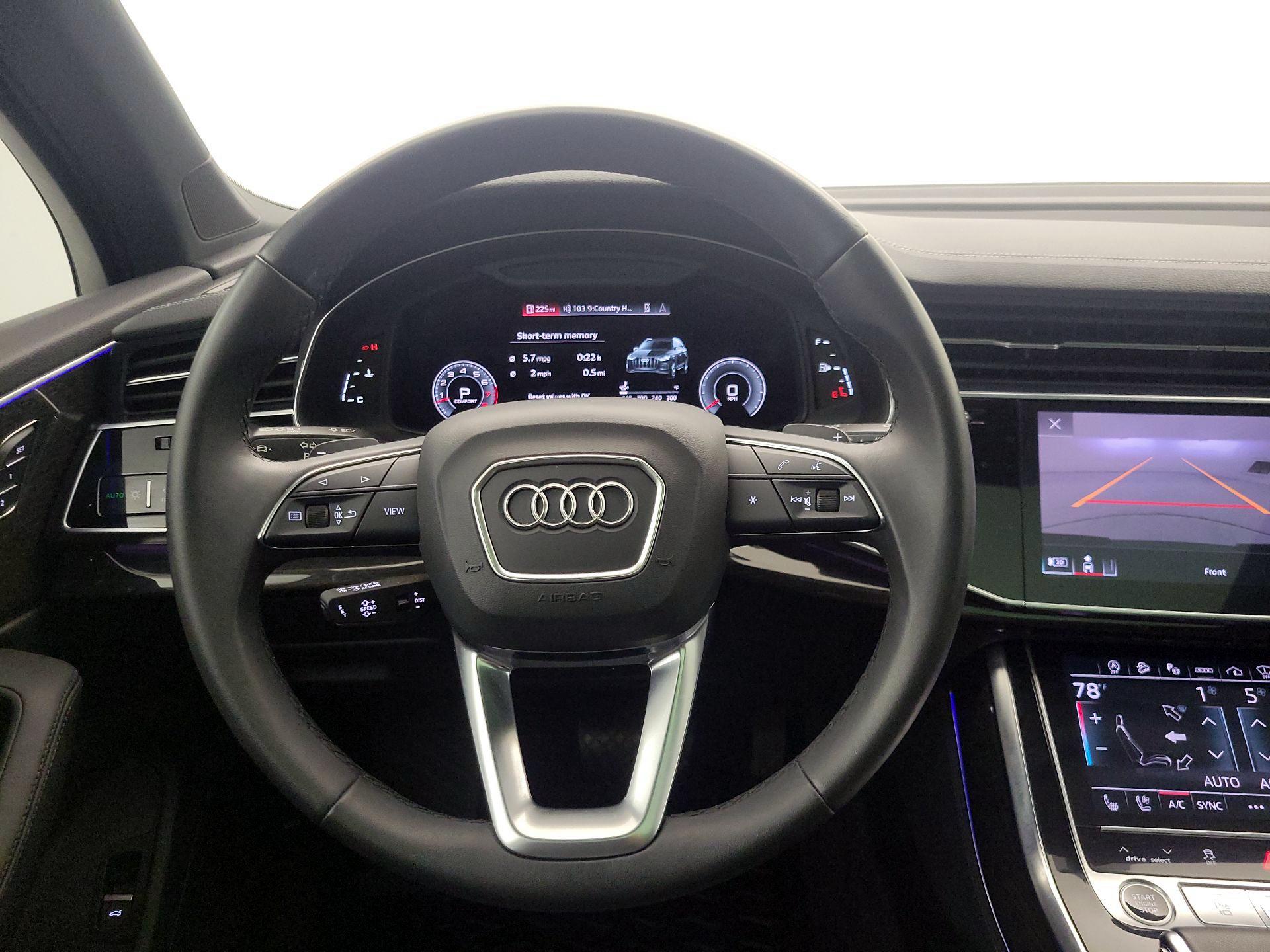 Thumbnail: 2023 Audi Q7 - 10