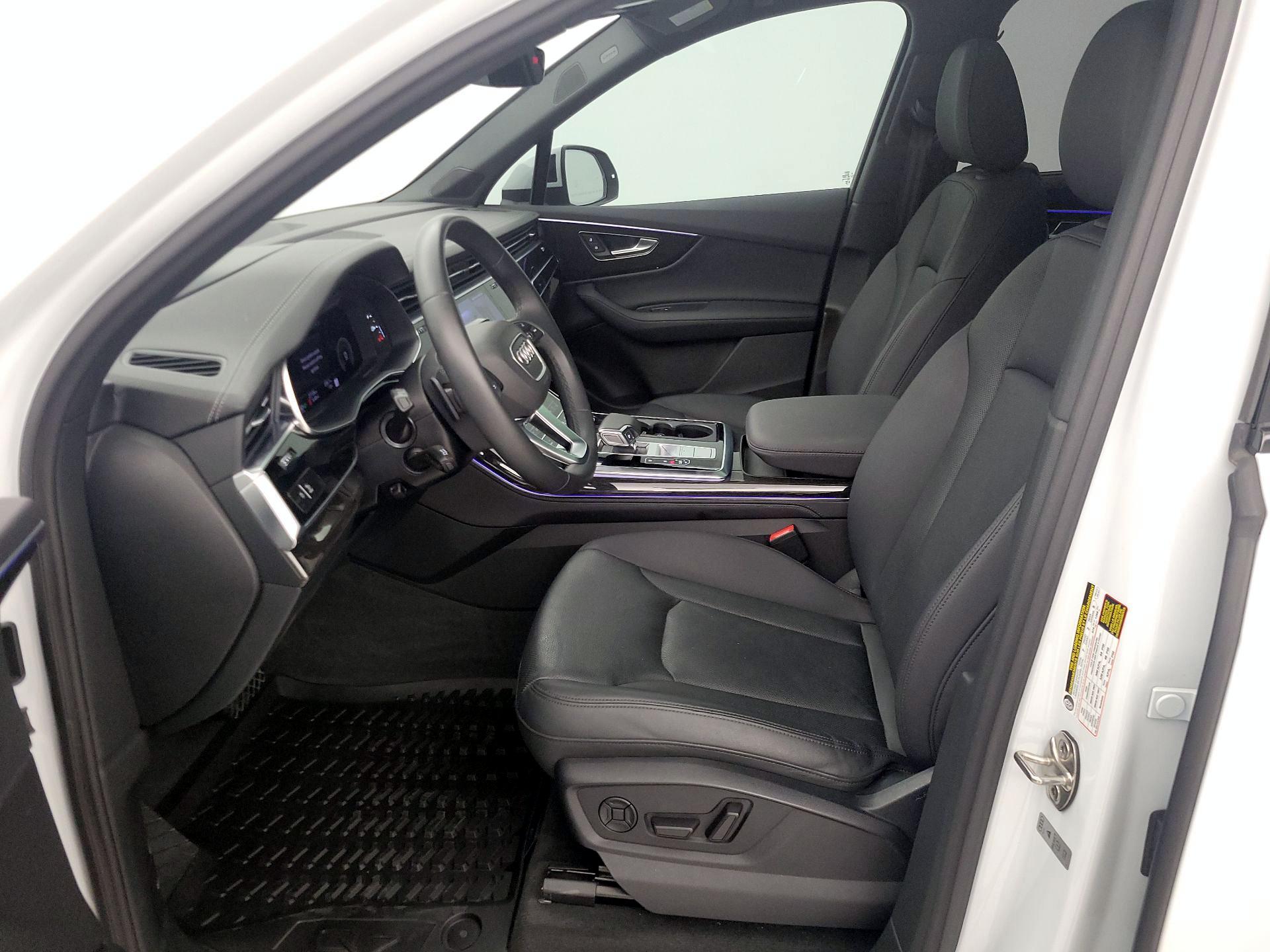 Thumbnail: 2023 Audi Q7 - 11