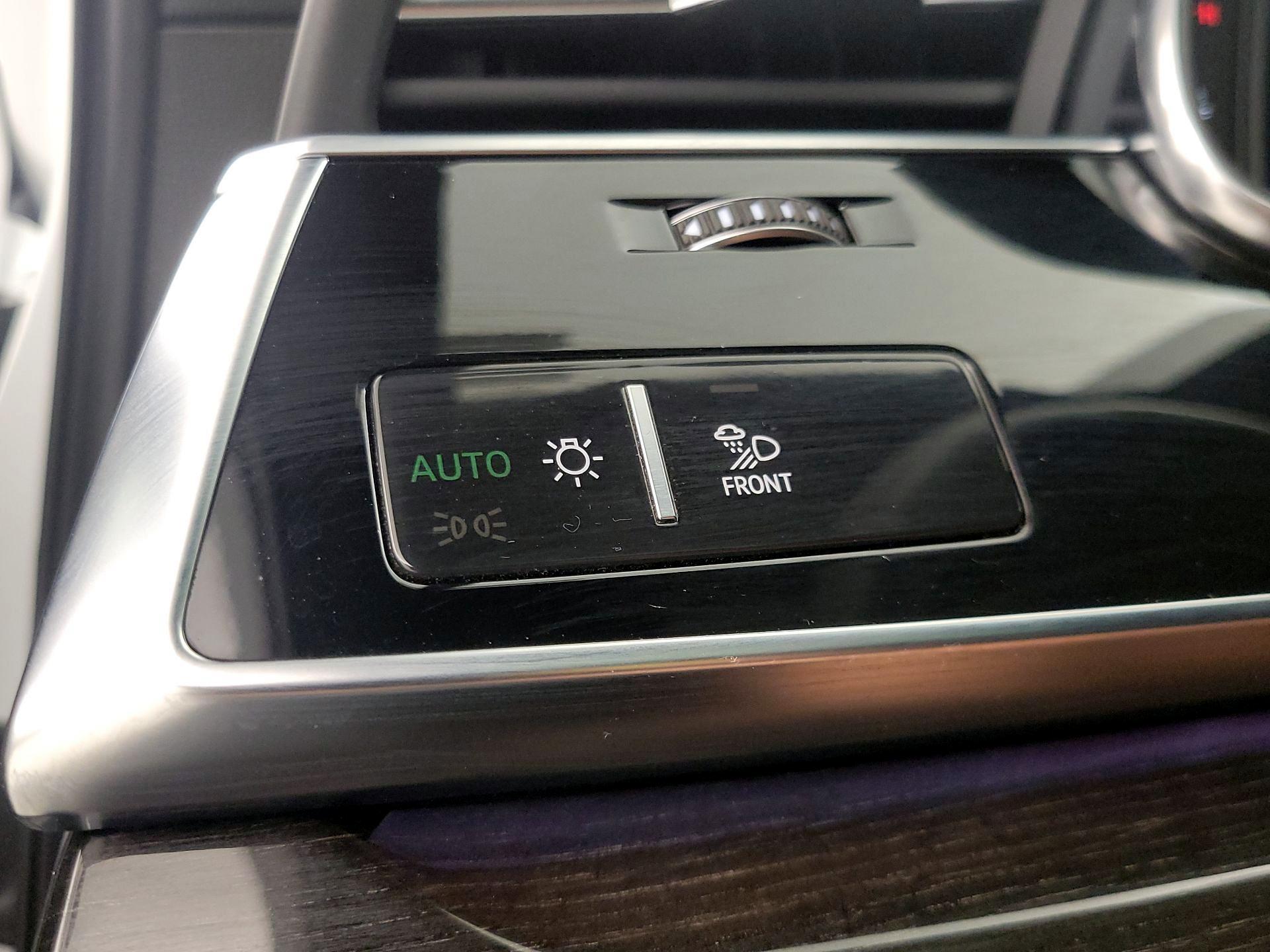 Thumbnail: 2023 Audi Q7 - 13